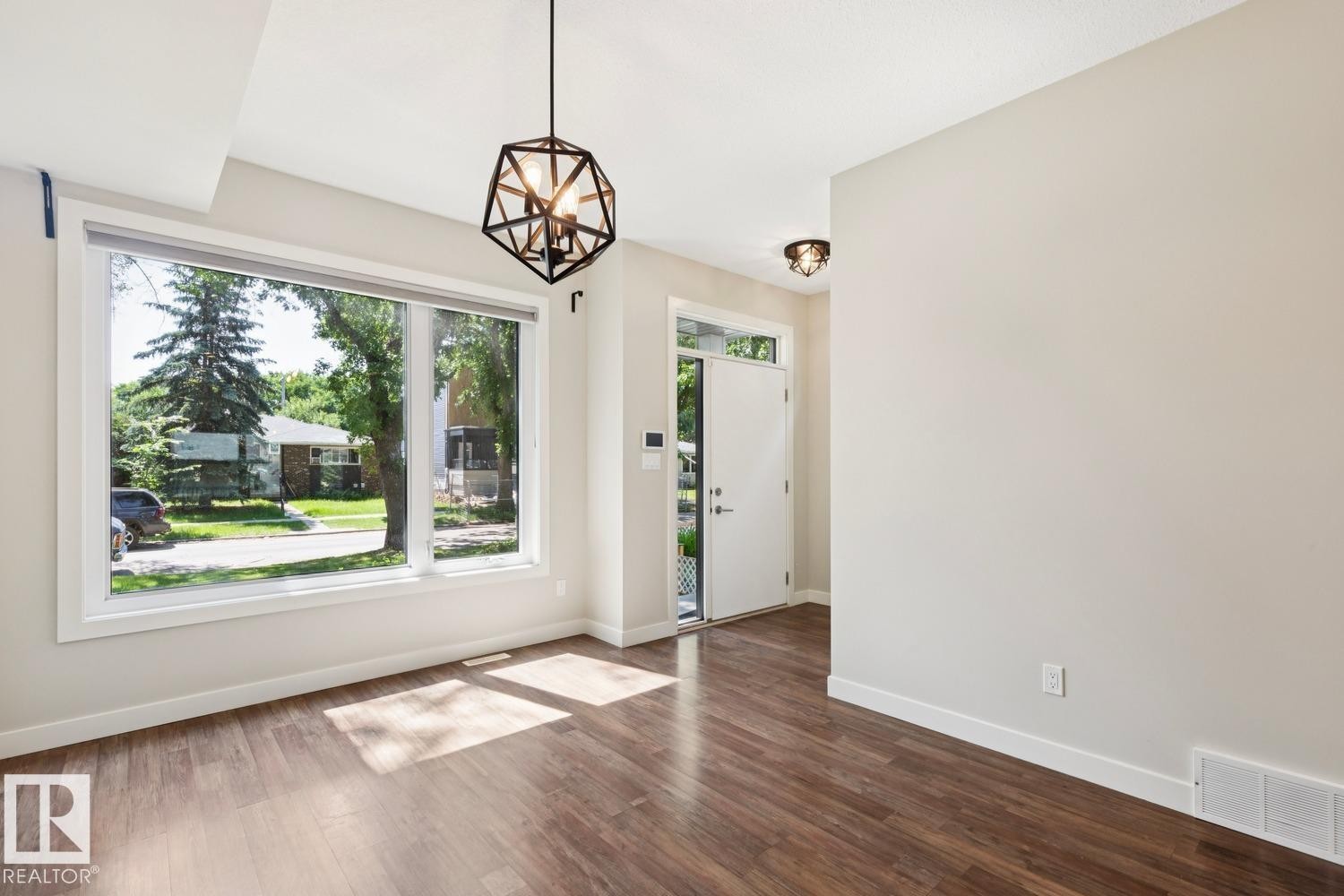 #3 10620 65 Av Nw, Edmonton, AB