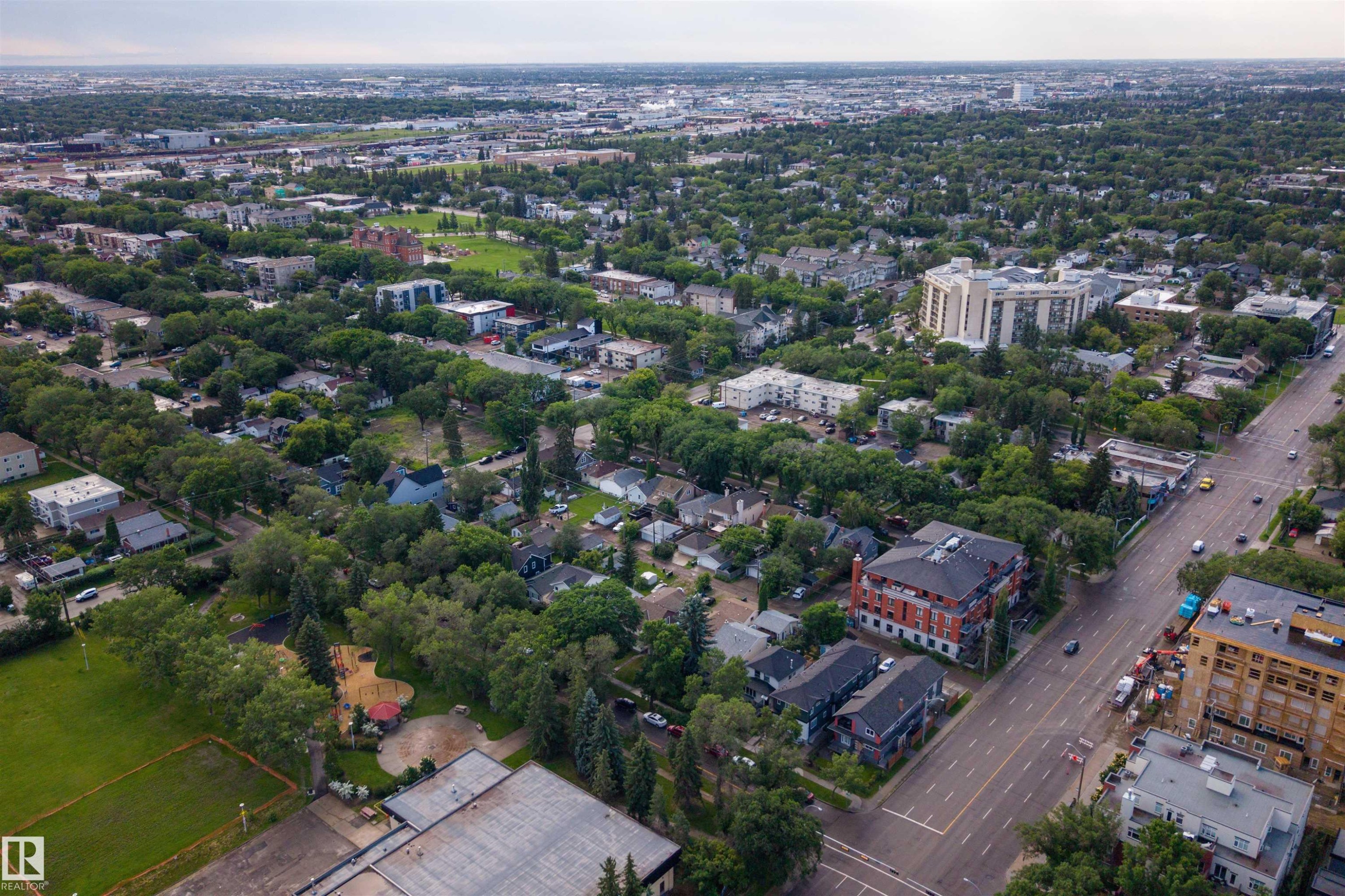 10831 80 Avenue Nw, Edmonton, AB - Outdoor With View