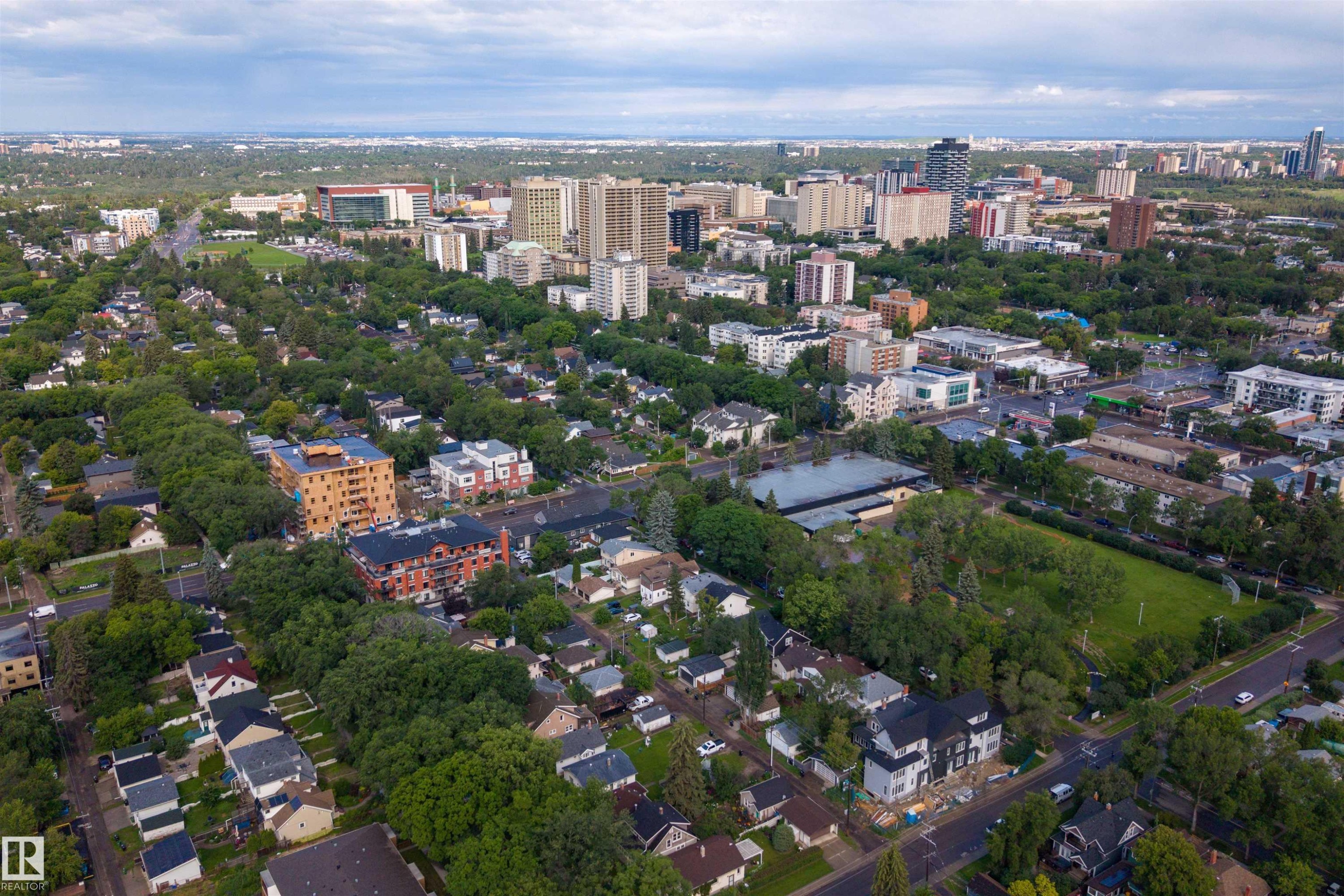 10831 80 Avenue Nw, Edmonton, AB - Outdoor With View