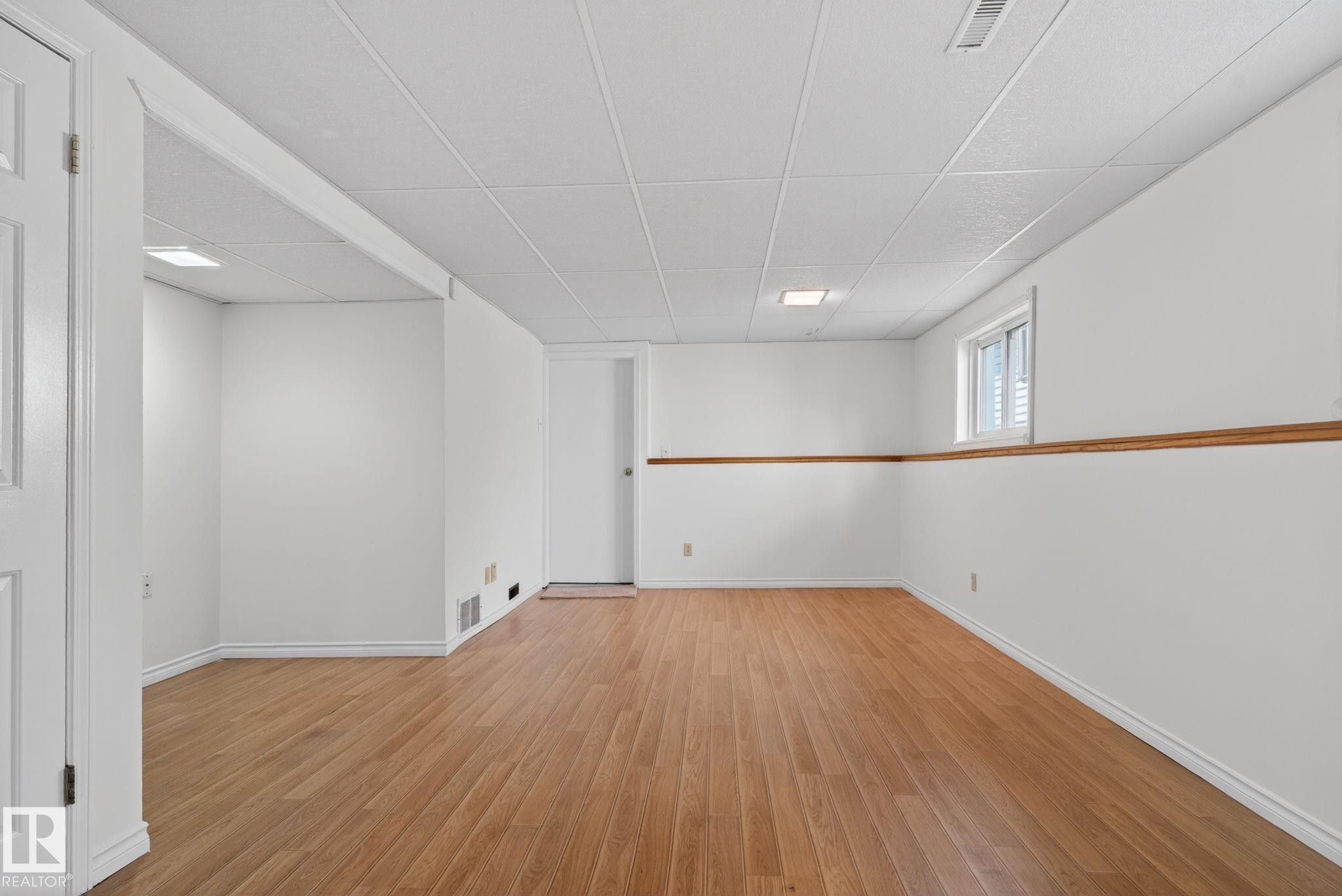 8403 190 Street, Edmonton, AB - Indoor Photo Showing Other Room