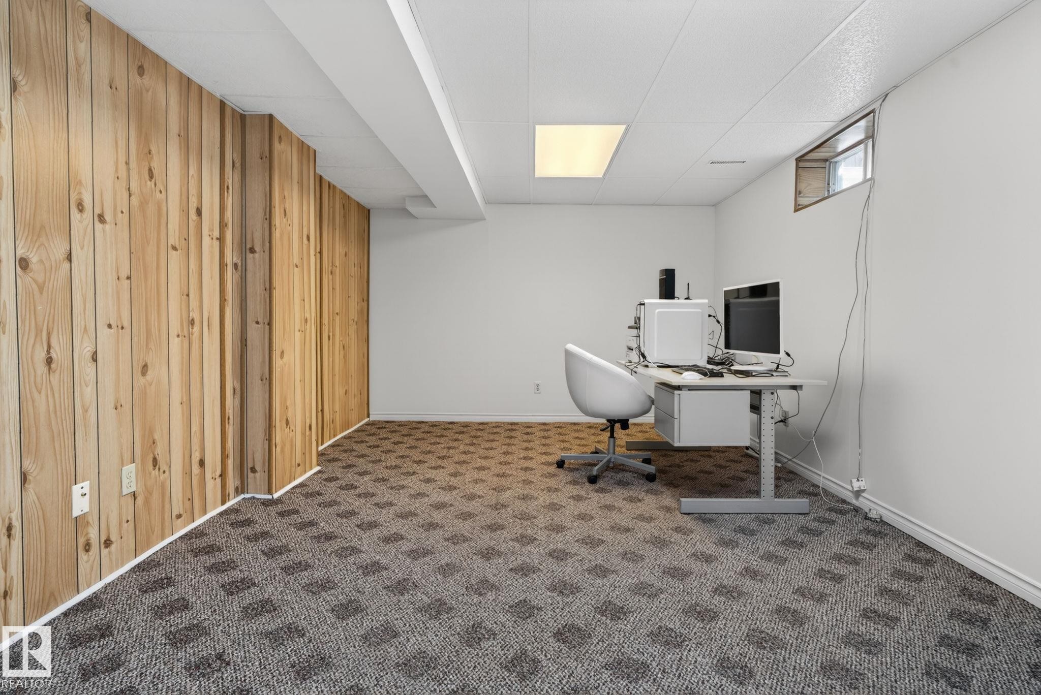 8403 190 Street, Edmonton, AB - Indoor Photo Showing Office