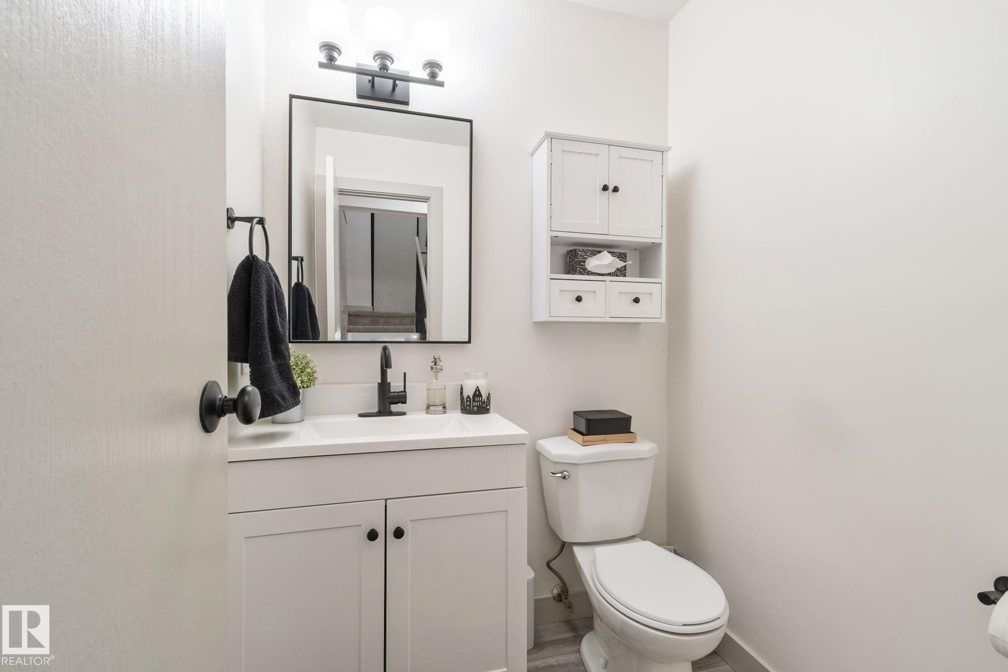 15 Grandin Wood(S), St. Albert, AB - Indoor Photo Showing Bathroom