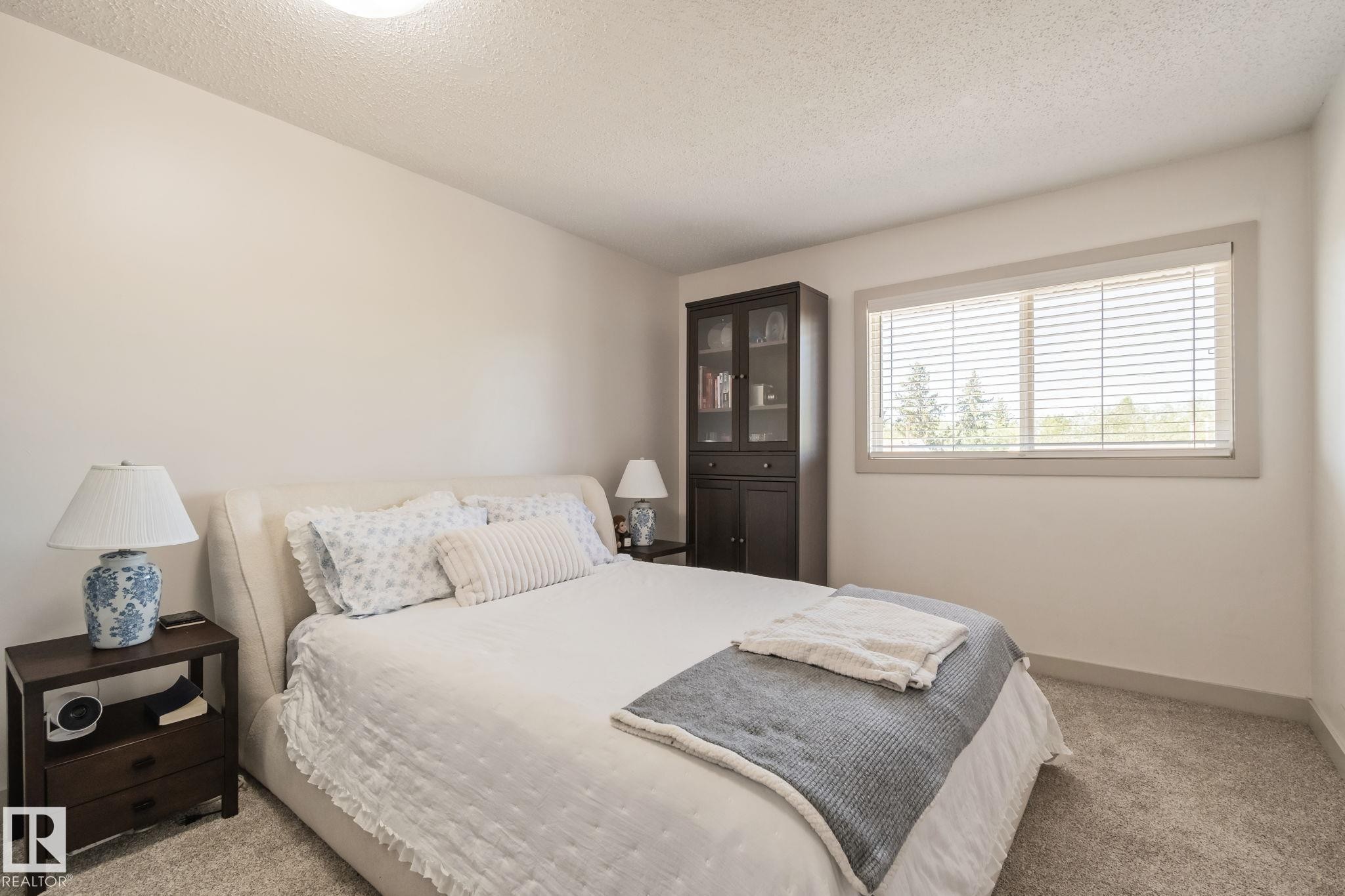 15 Grandin Wood(S), St. Albert, AB - Indoor Photo Showing Bedroom