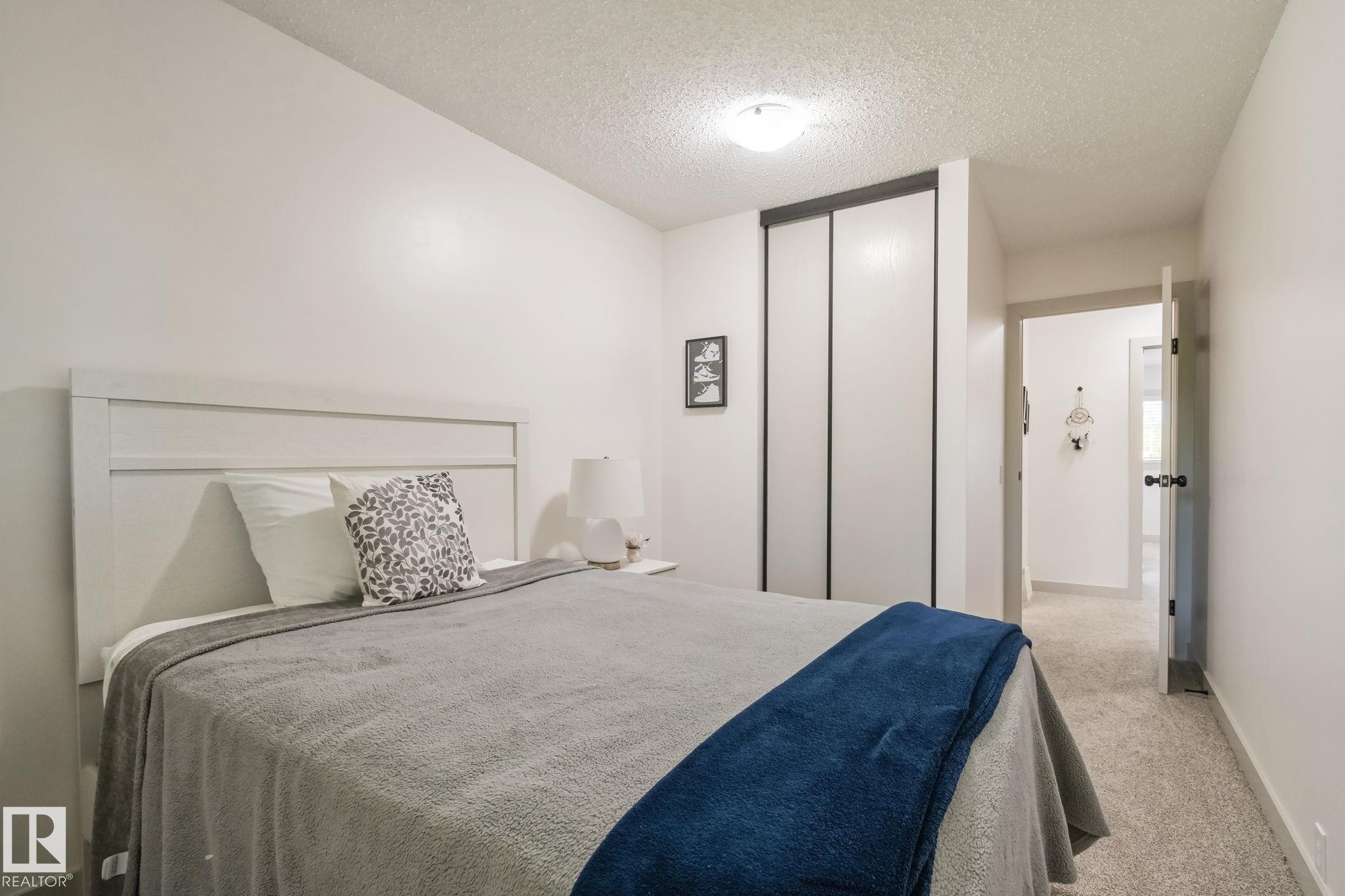15 Grandin Wood(S), St. Albert, AB - Indoor Photo Showing Bedroom