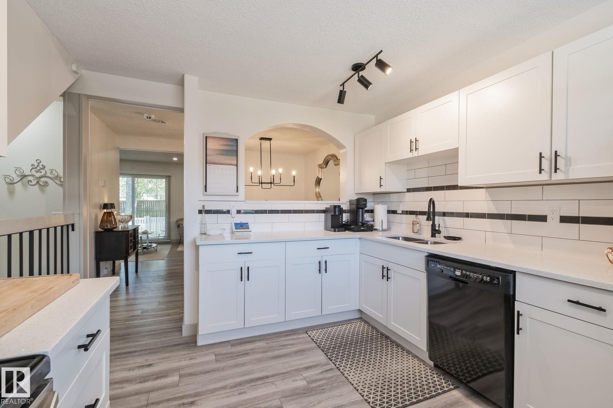 15 Grandin Wood(S), St. Albert, AB - Indoor Photo Showing Kitchen With Double Sink