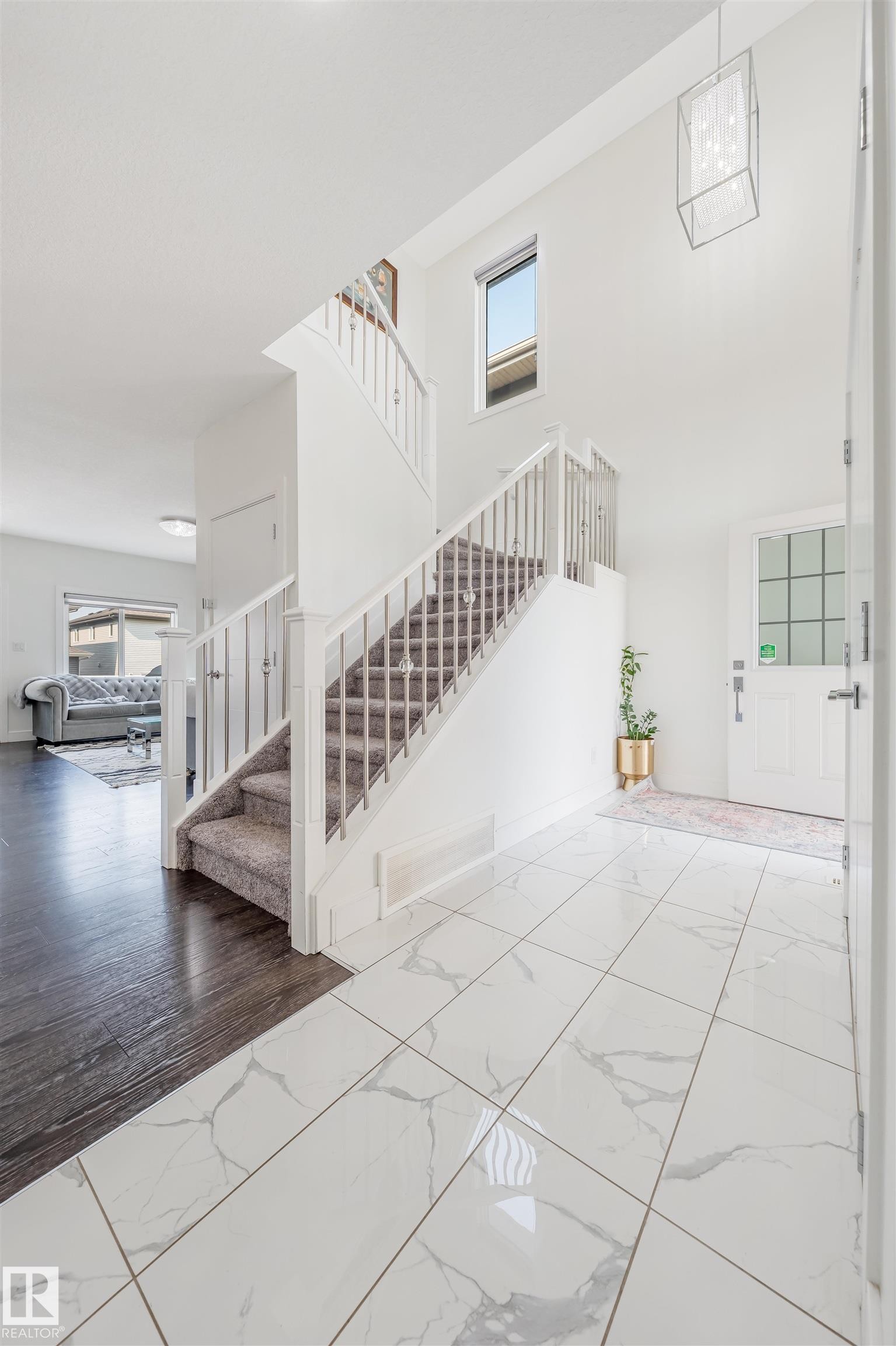 2630 16A Ave Nw, Edmonton, AB