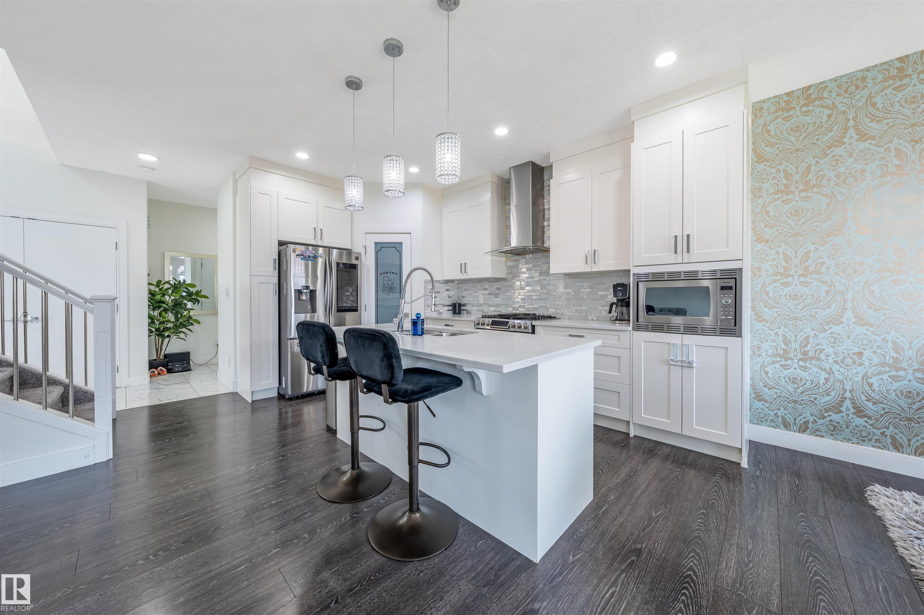 2630 16A Ave Nw, Edmonton, AB