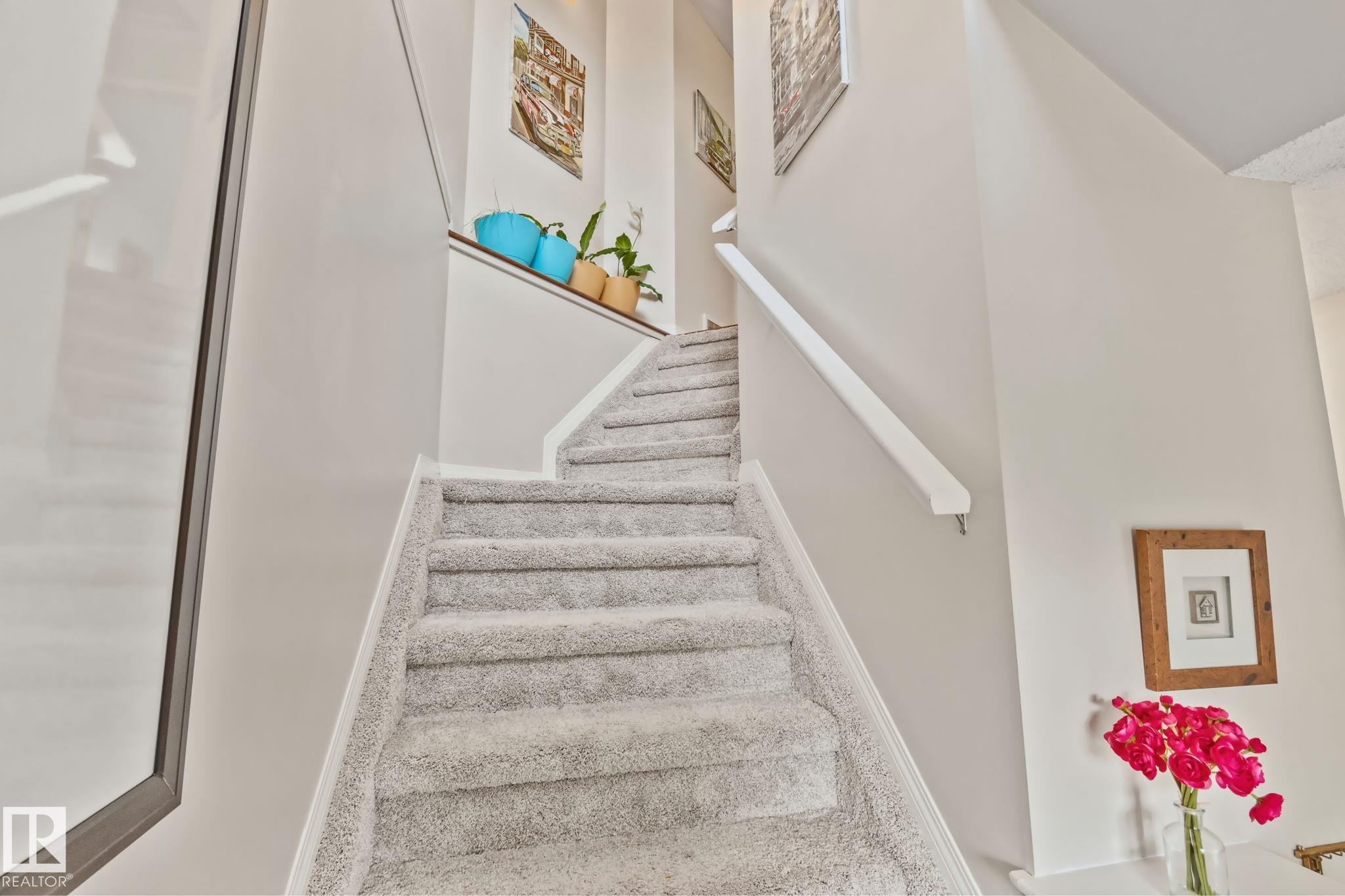 12248 16 Avenue Sw, Edmonton, AB - Indoor Photo Showing Other Room