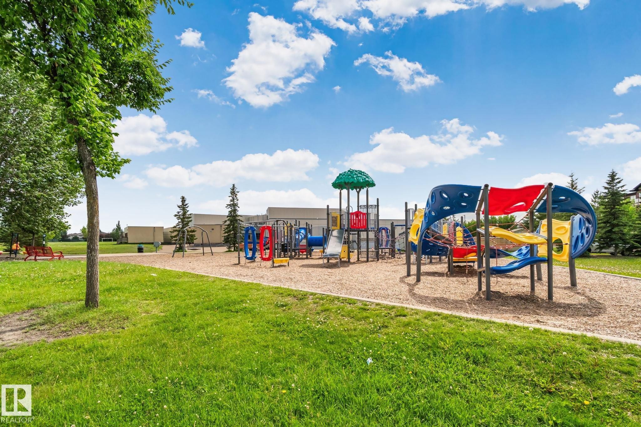 12248 16 Avenue Sw, Edmonton, AB - Outdoor