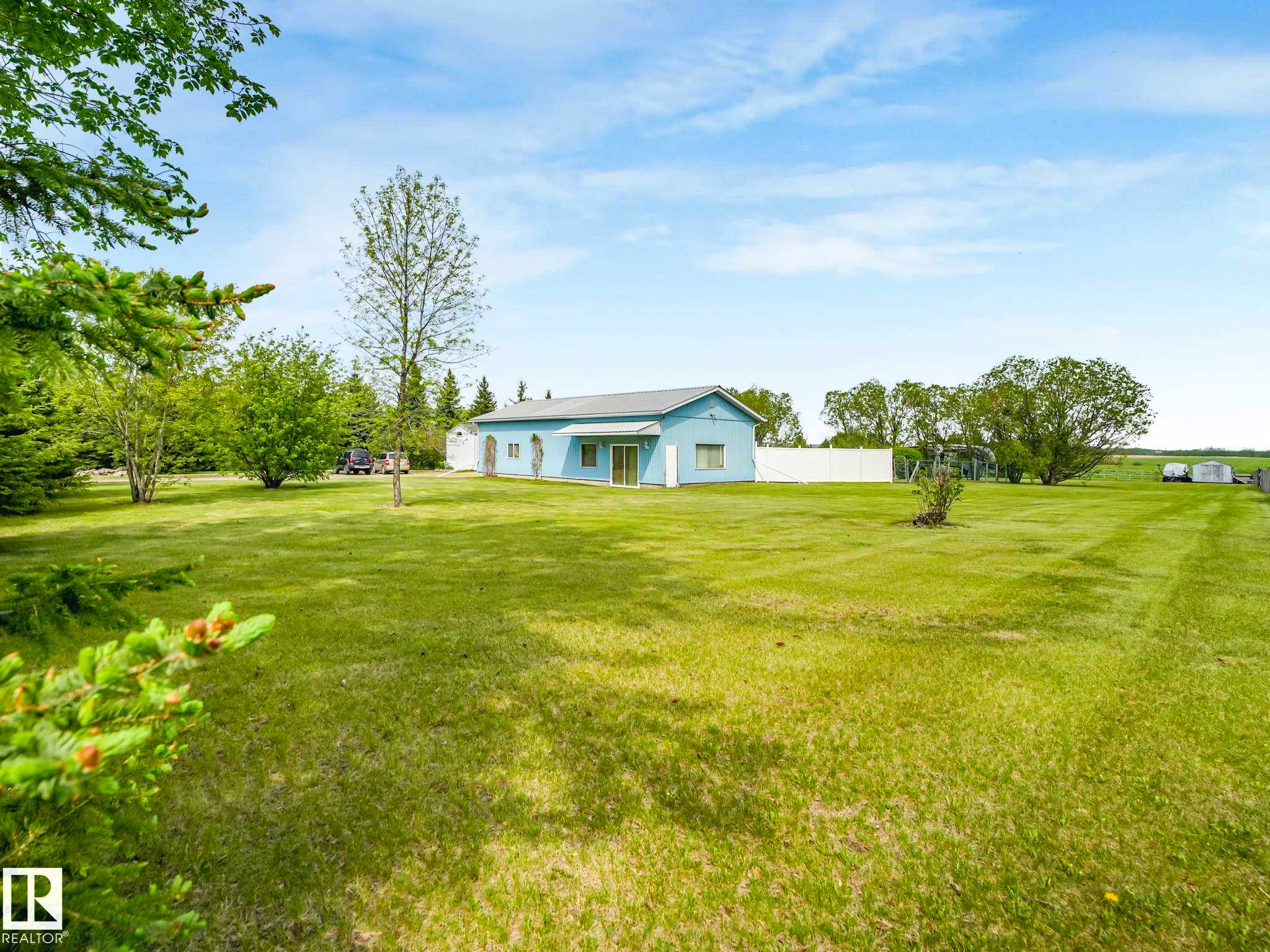 Yard - 53133 Rge Road 223, Rural Strathcona County, AB - Outdoor
