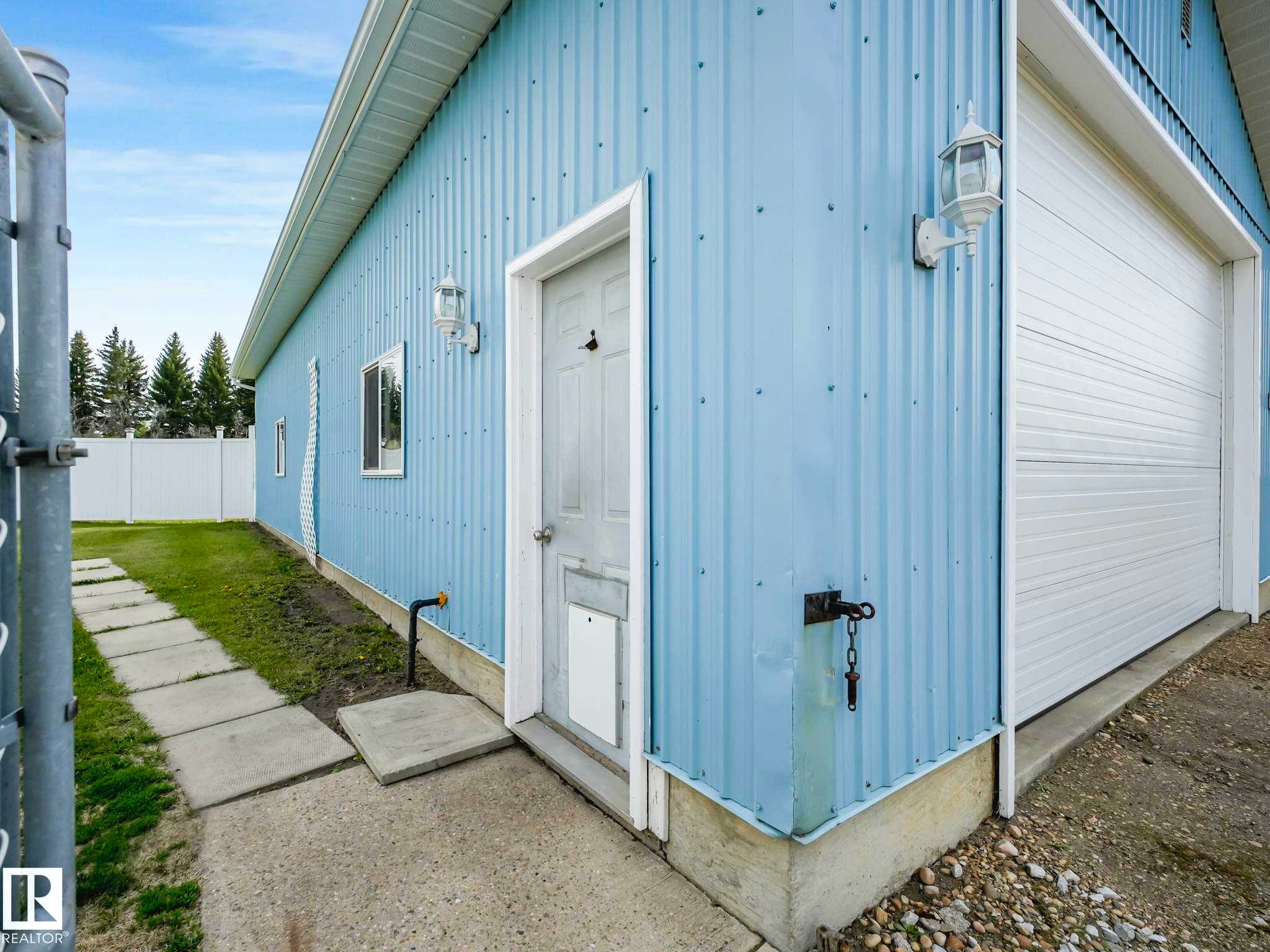 53133 Rge Road 223, Rural Strathcona County, AB - Outdoor With Exterior