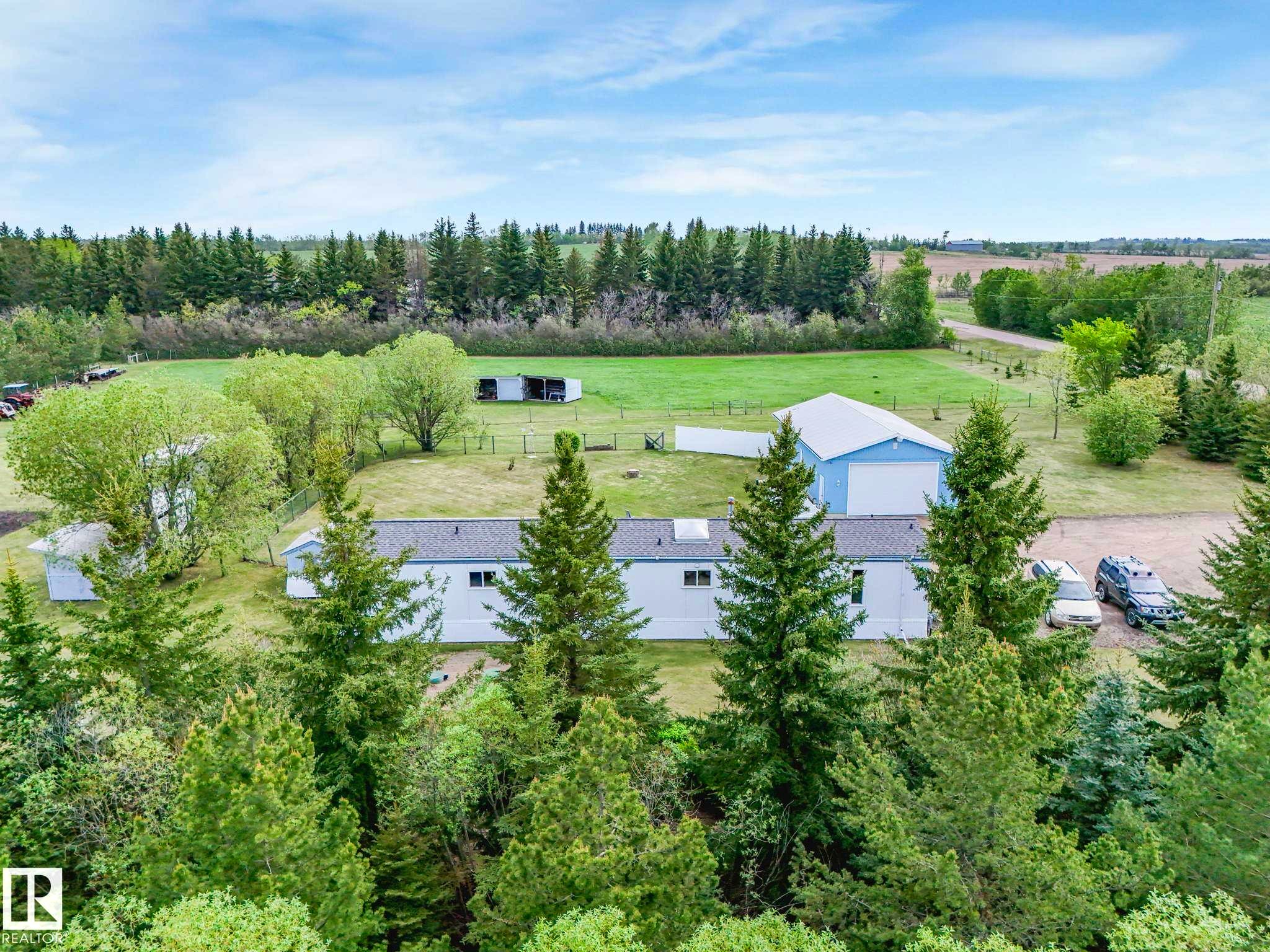 Image quality insufficient for description - 53133 Rge Road 223, Rural Strathcona County, AB - Outdoor With View