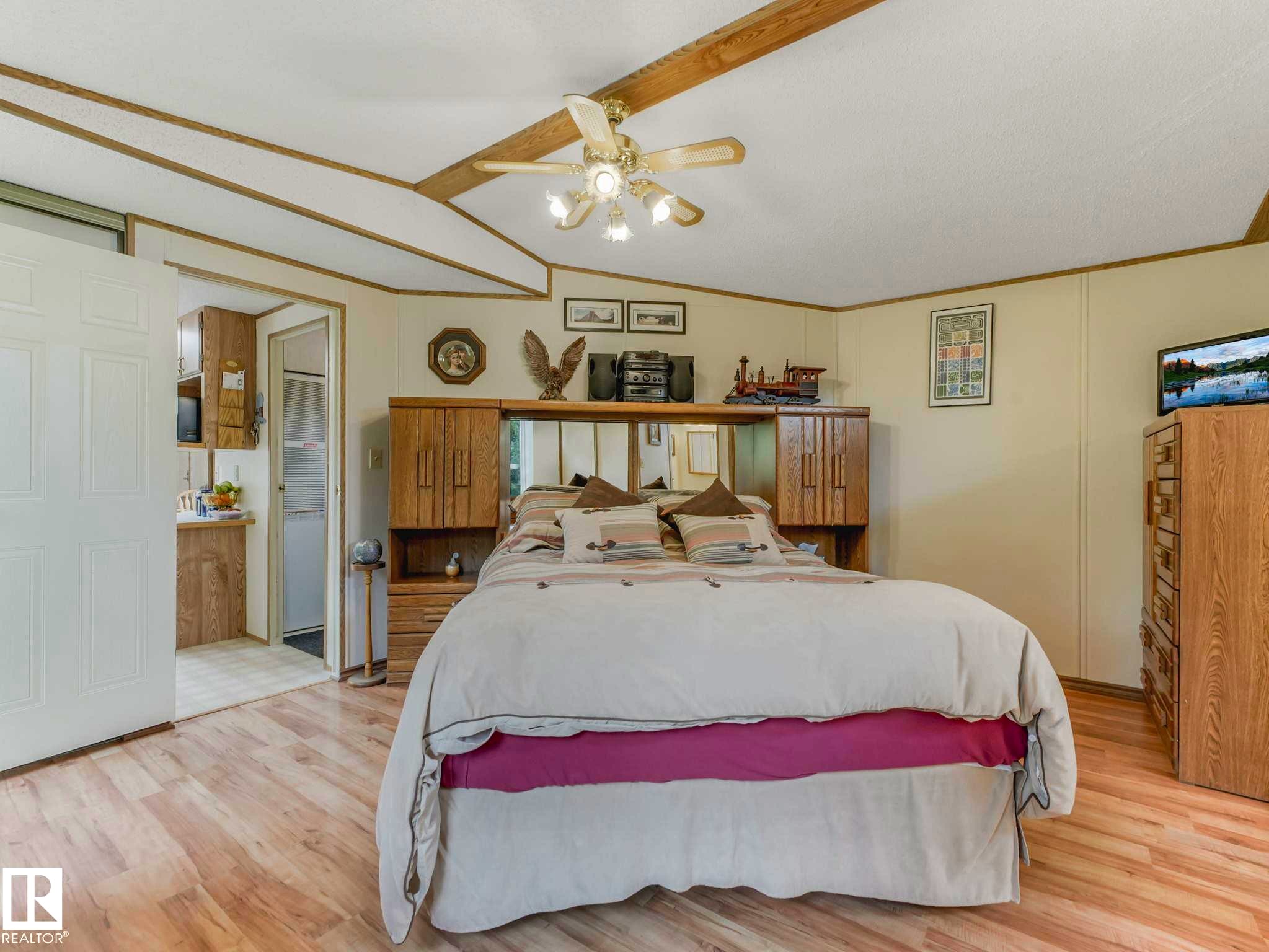 53133 Rge Road 223, Rural Strathcona County, AB - Indoor Photo Showing Bedroom