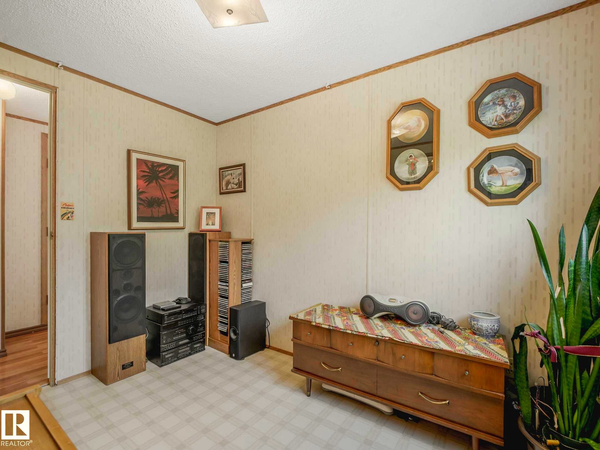 53133 Rge Road 223, Rural Strathcona County, AB - Indoor