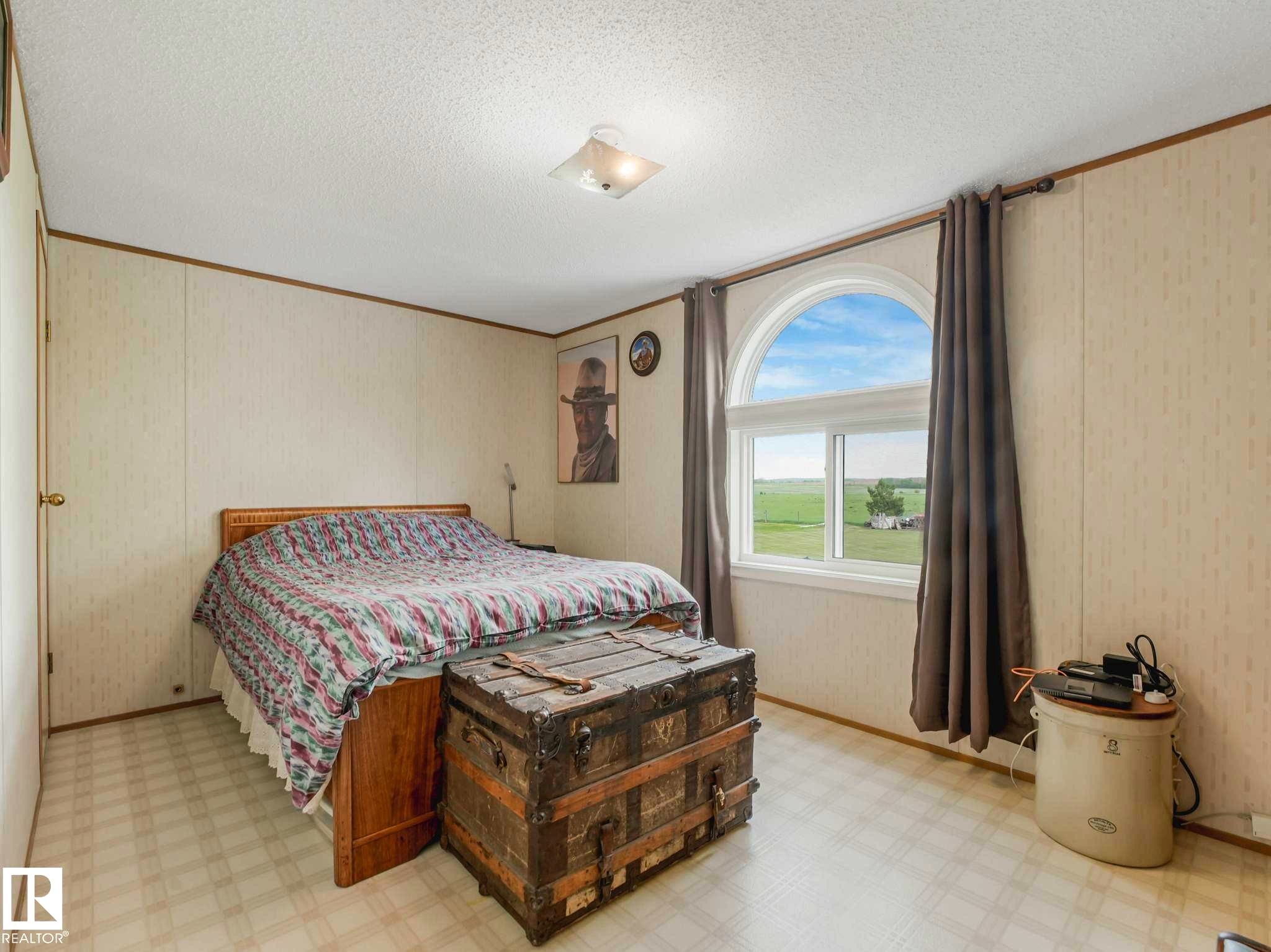 53133 Rge Road 223, Rural Strathcona County, AB - Indoor Photo Showing Bedroom