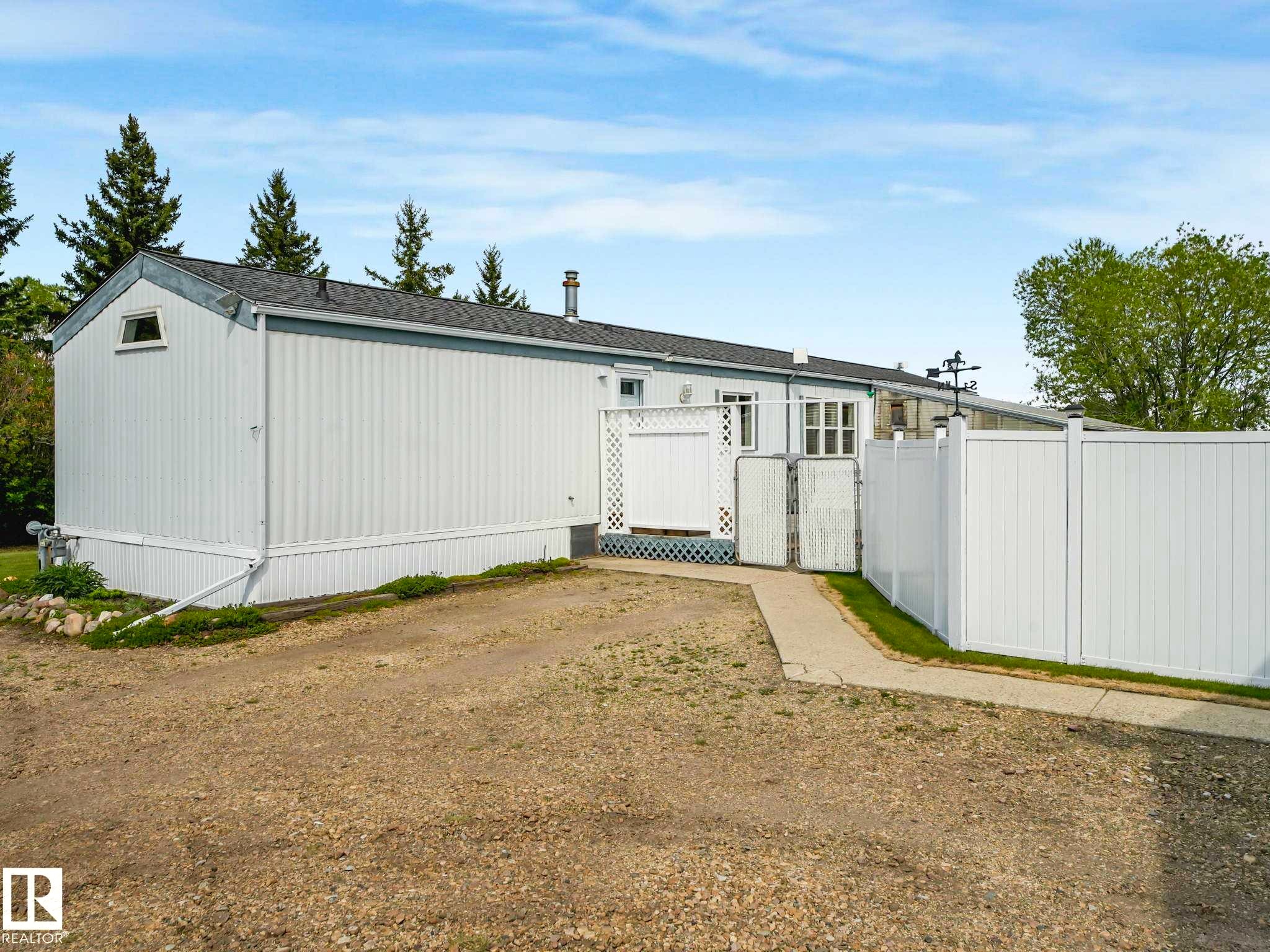 53133 Rge Road 223, Rural Strathcona County, AB - Outdoor