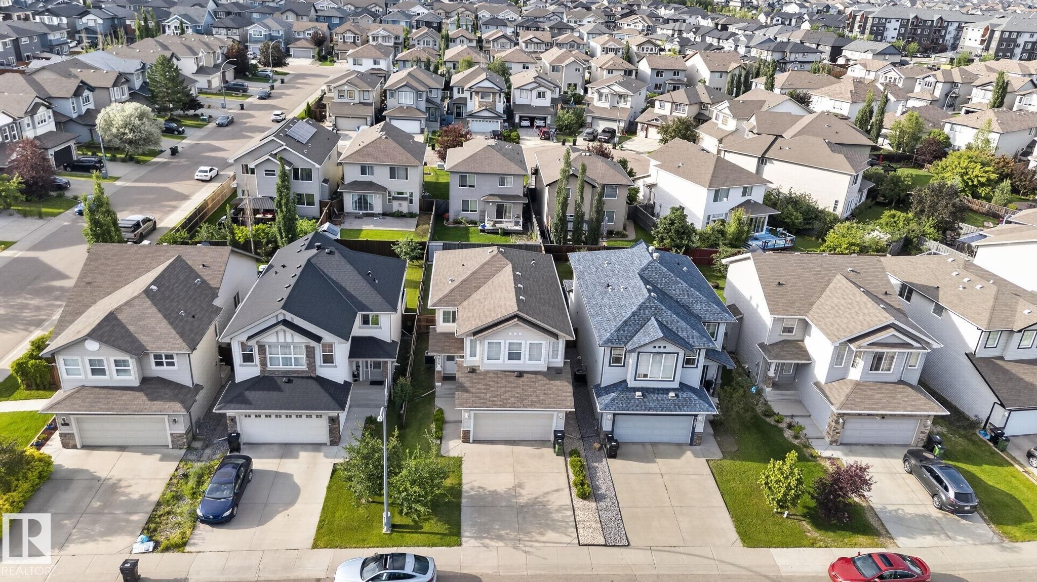 Image quality insufficient for description - 7858 170A Avenue, Edmonton, AB
