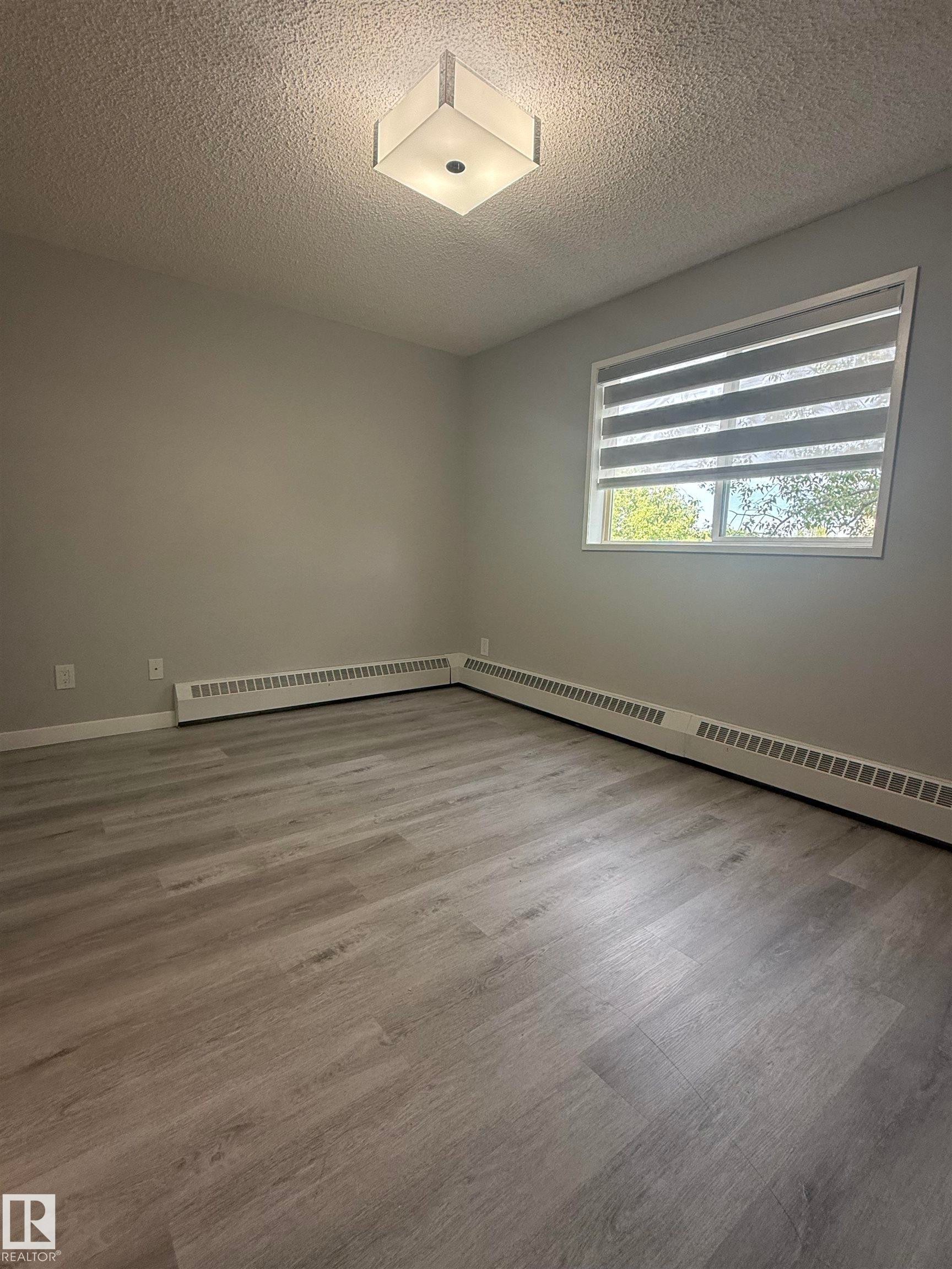 303 17467 98A Avenue, Edmonton, AB