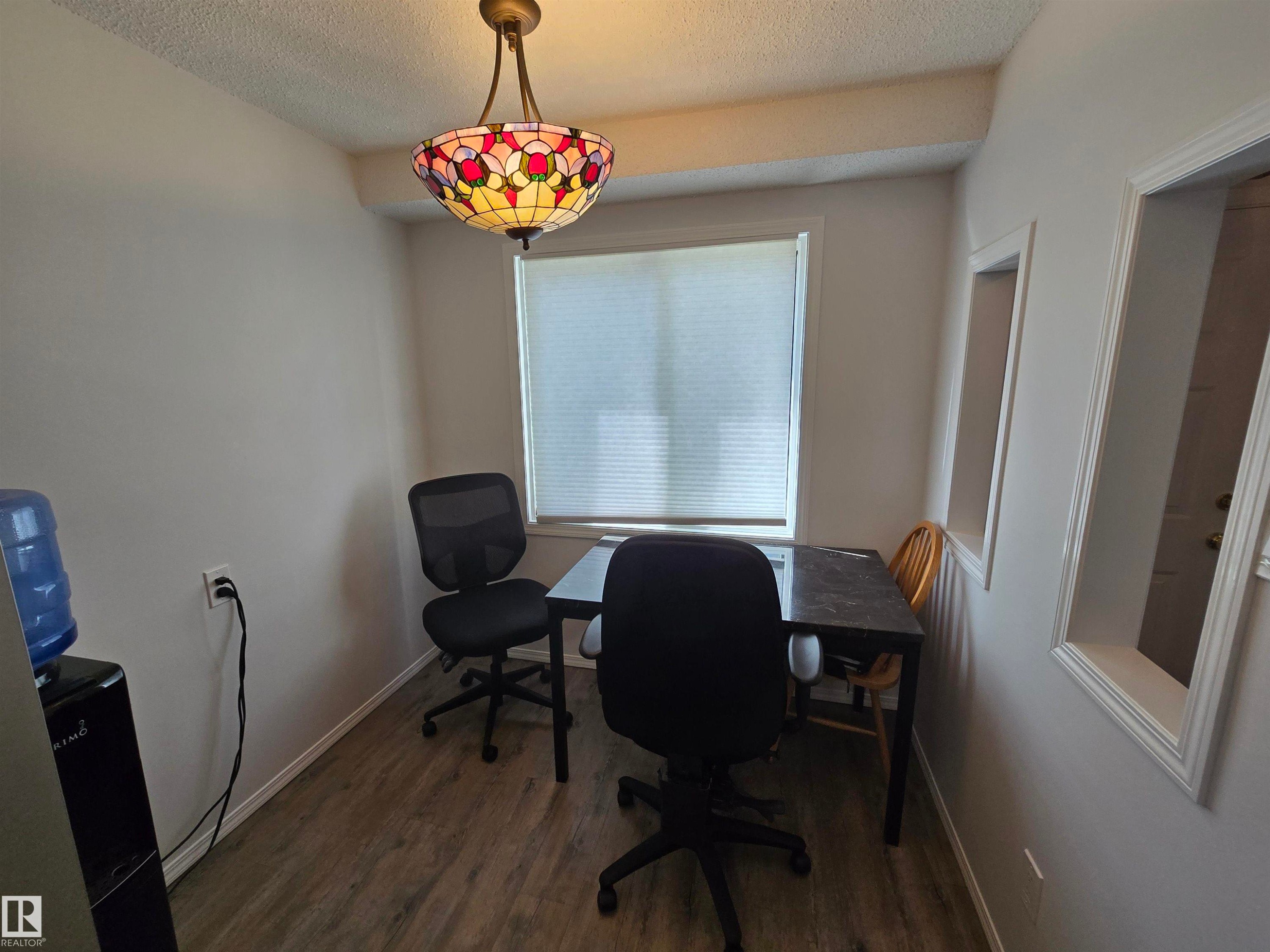 6646 178 Street Nw, Edmonton, AB - Indoor