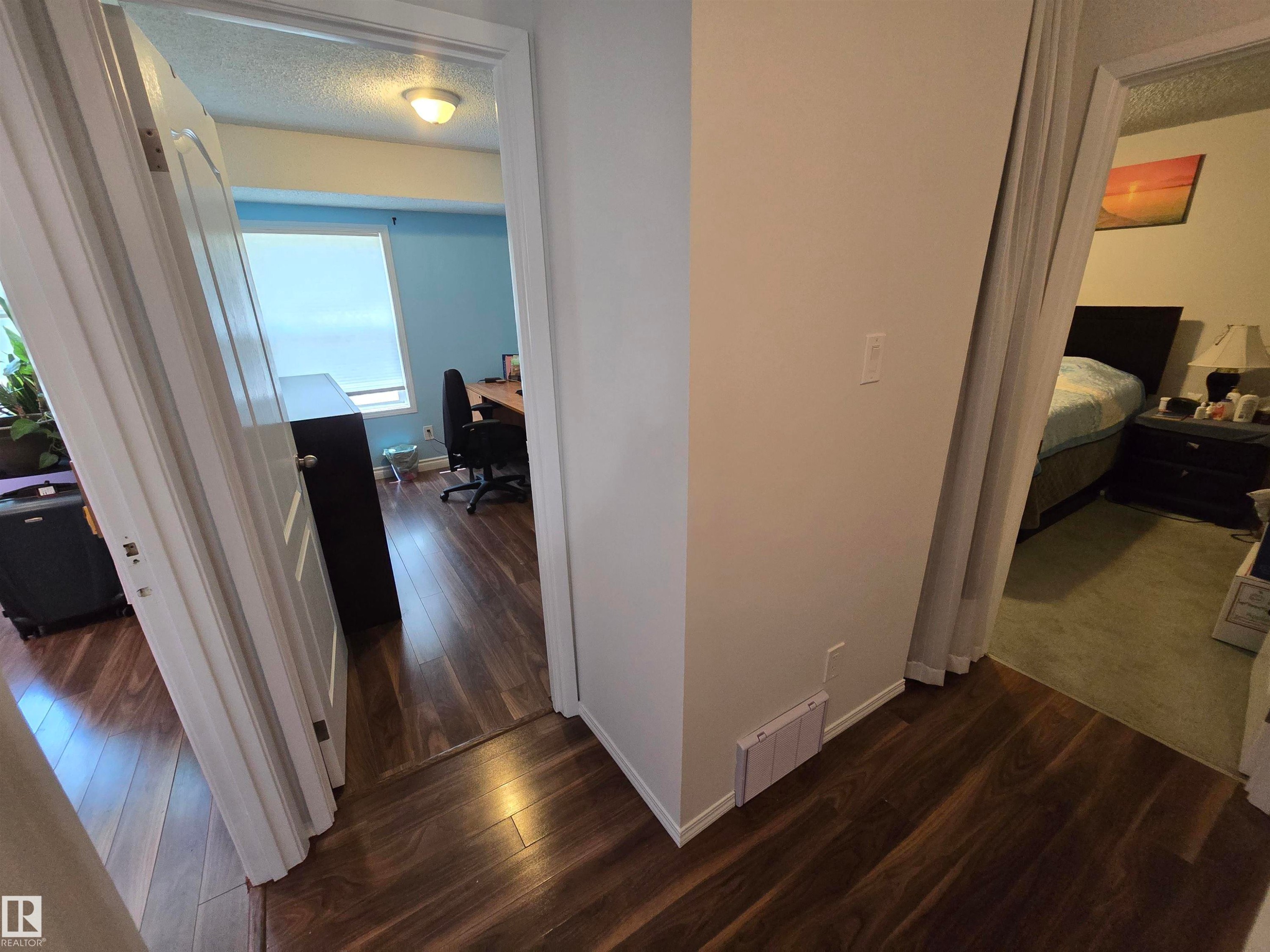 6646 178 Street Nw, Edmonton, AB - Indoor Photo Showing Other Room