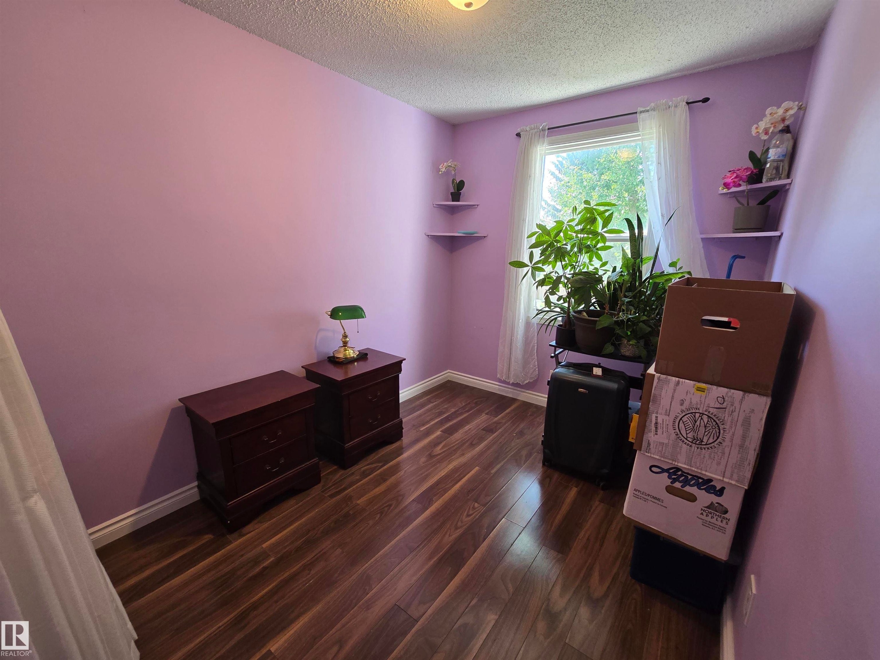 6646 178 Street Nw, Edmonton, AB - Indoor