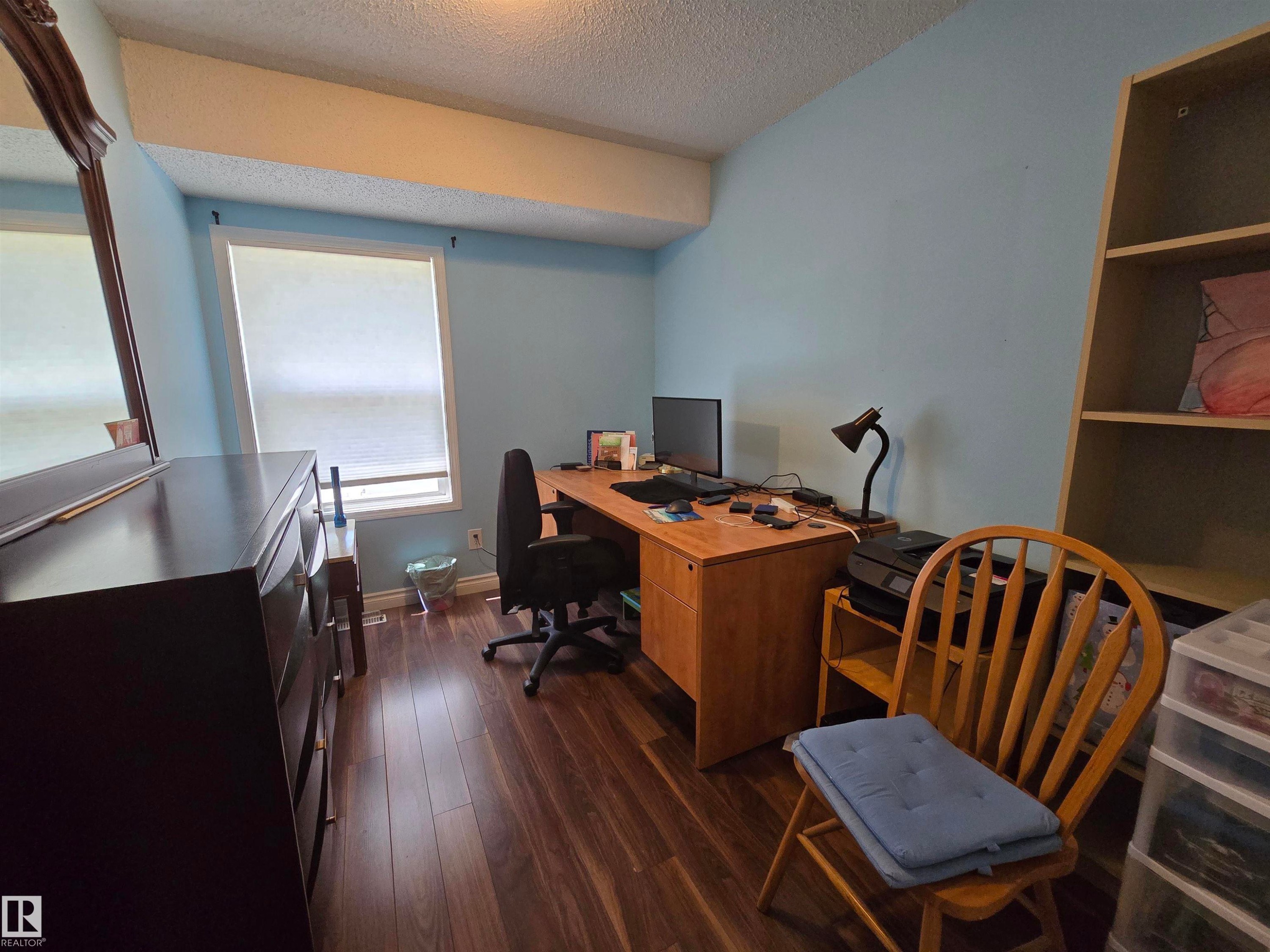 6646 178 Street Nw, Edmonton, AB - Indoor Photo Showing Office