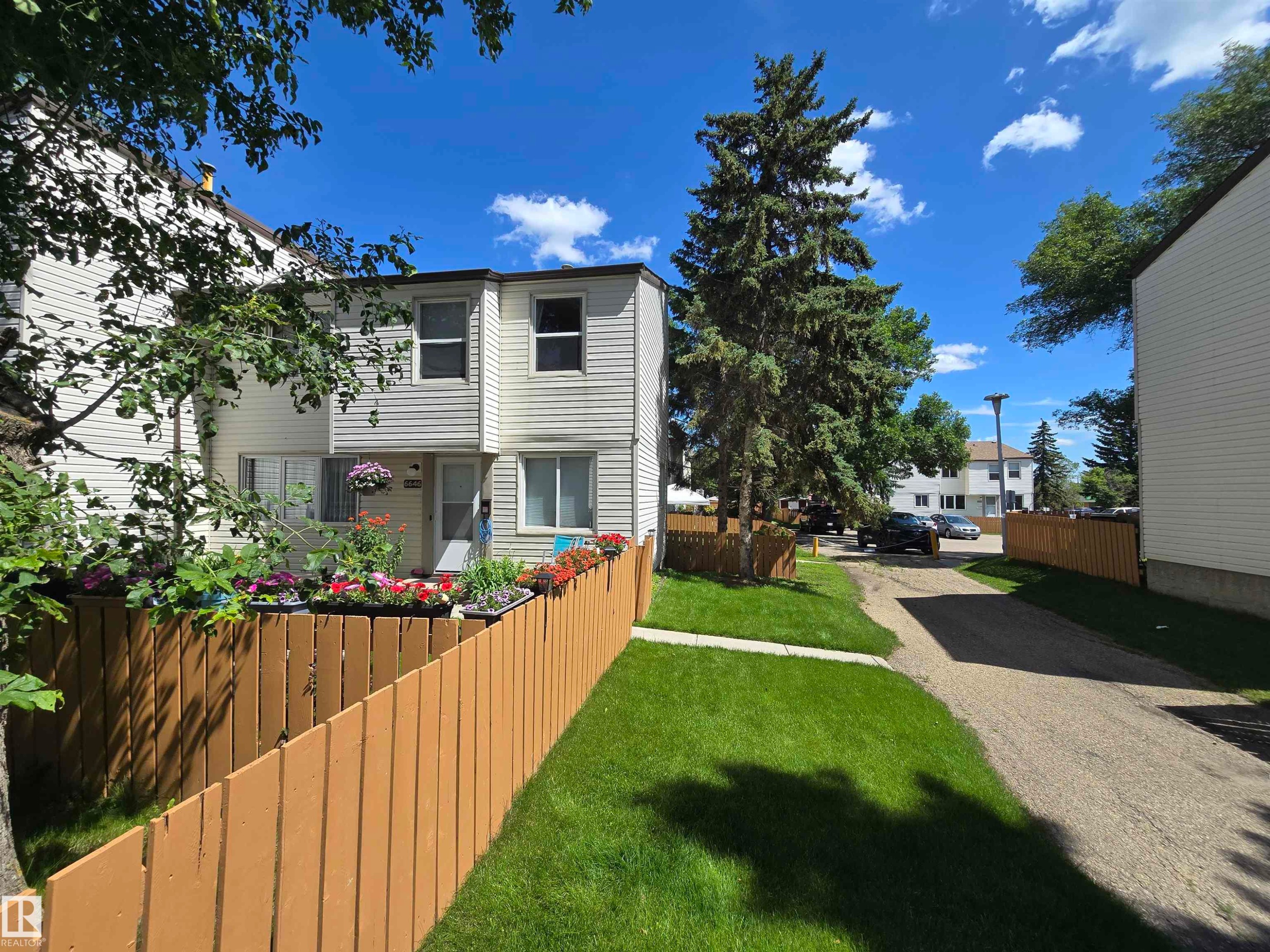 6646 178 Street Nw, Edmonton, AB - Outdoor
