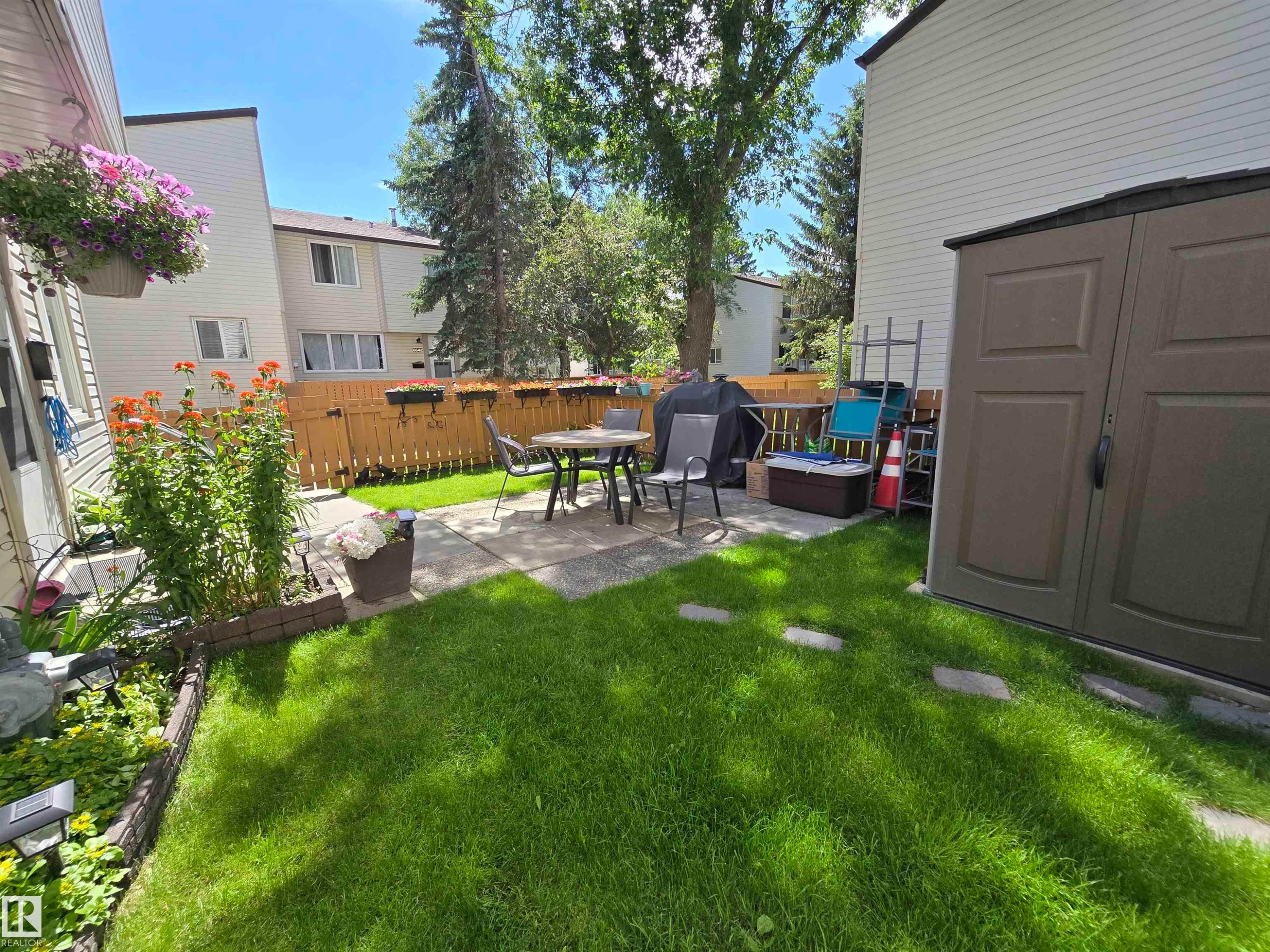 6646 178 Street Nw, Edmonton, AB - Outdoor