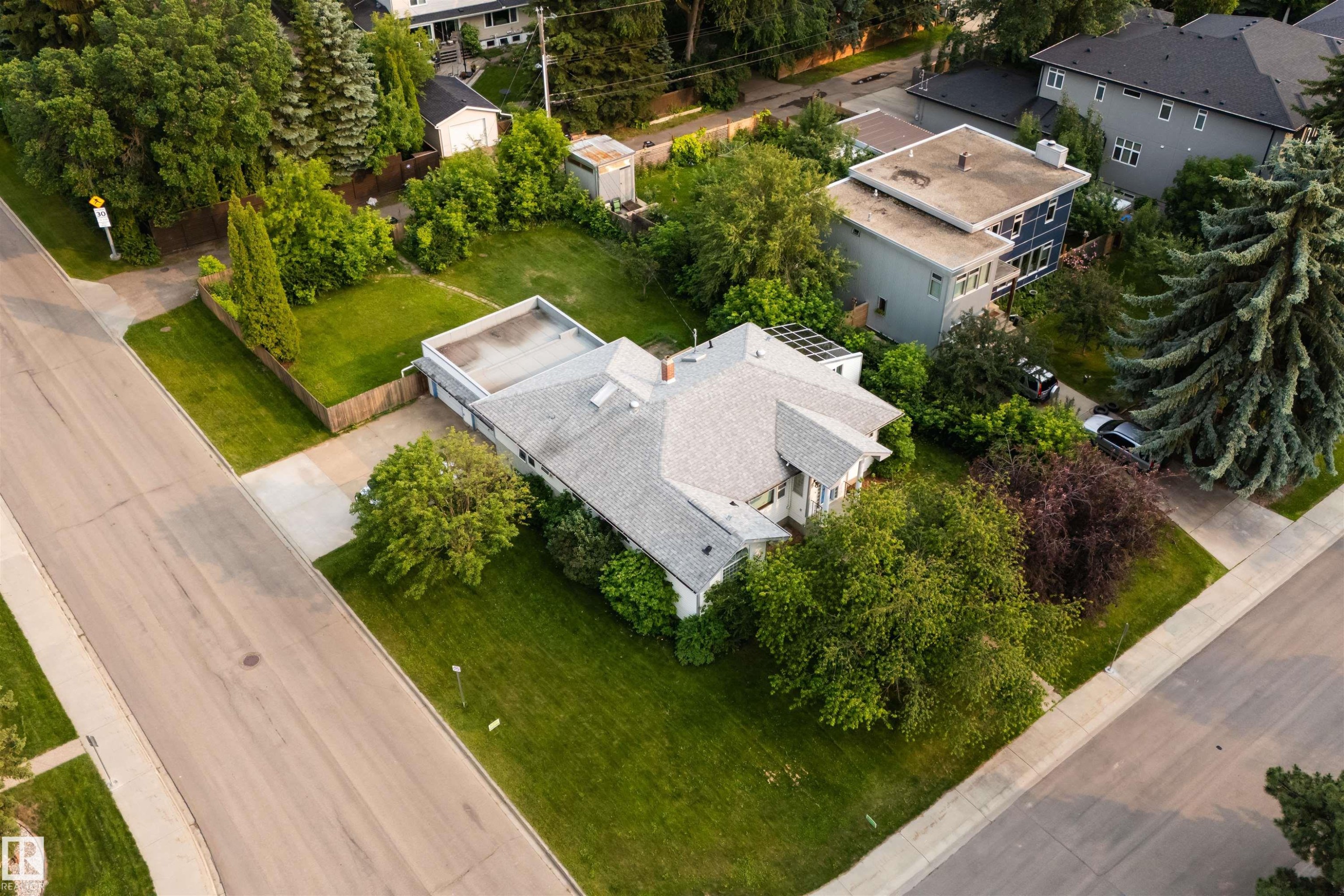 8935 120 Street, Edmonton, AB