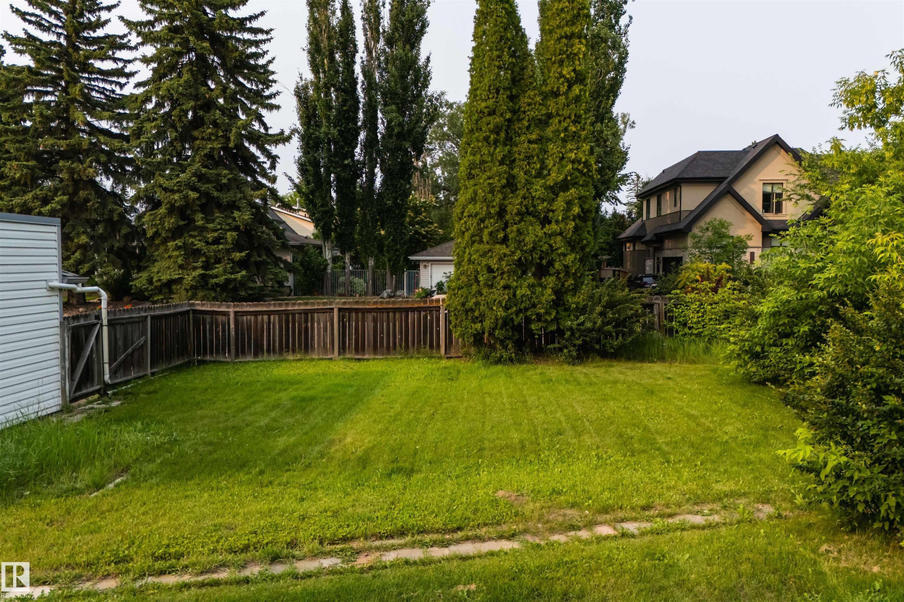 8935 120 Street, Edmonton, AB
