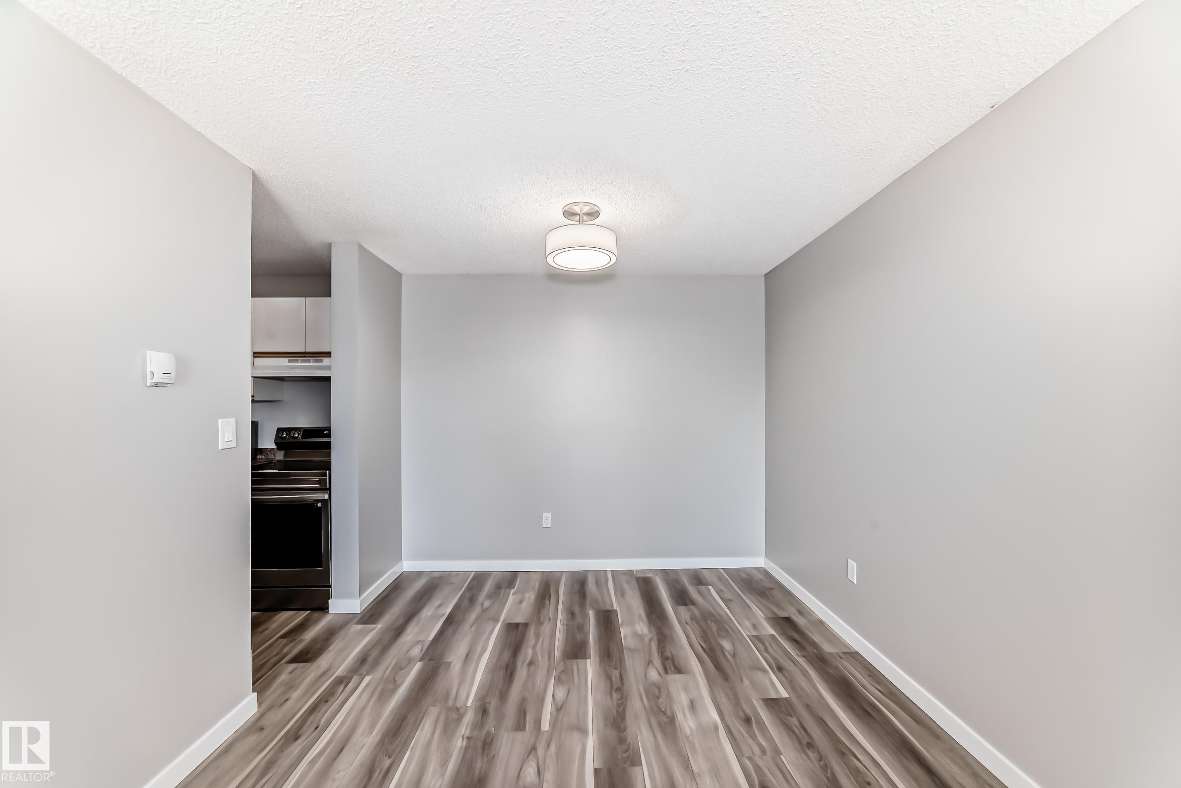 306 2508 50 Street, Edmonton, AB