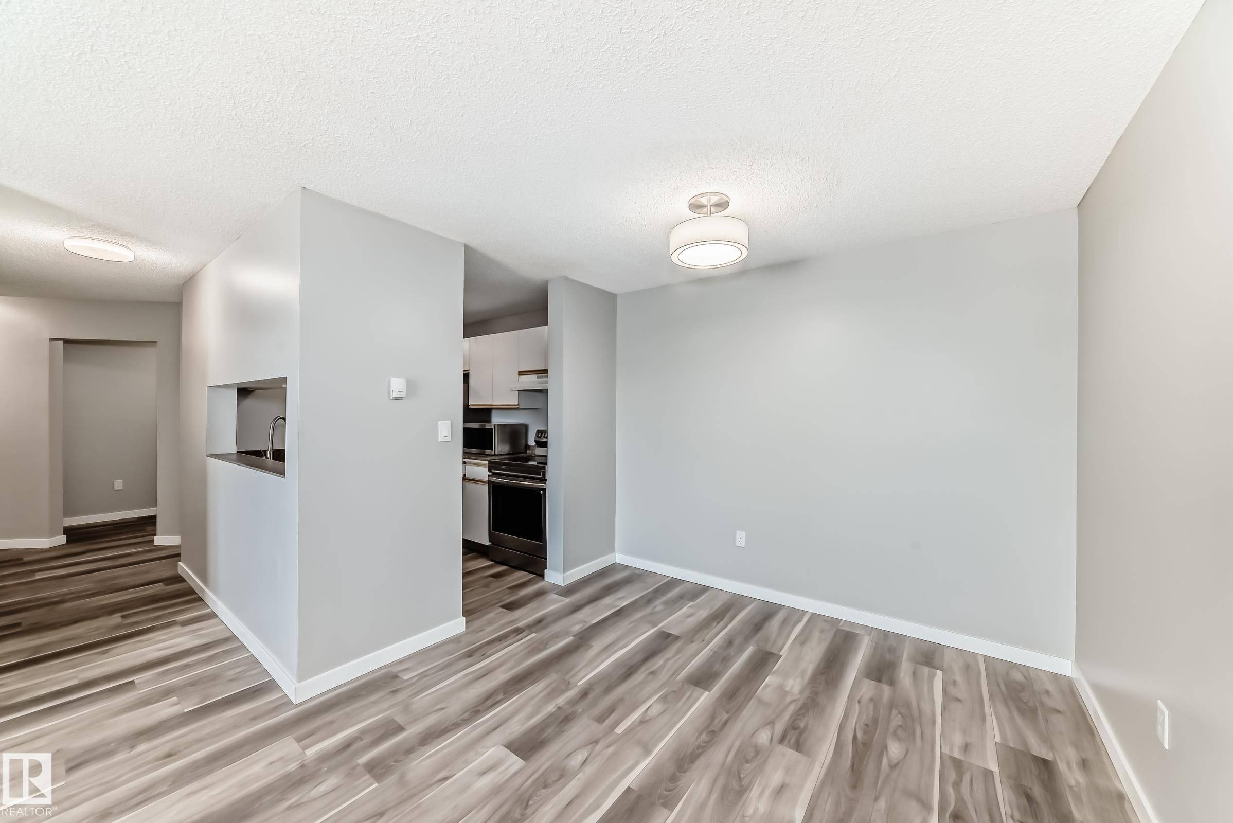 306 2508 50 Street, Edmonton, AB
