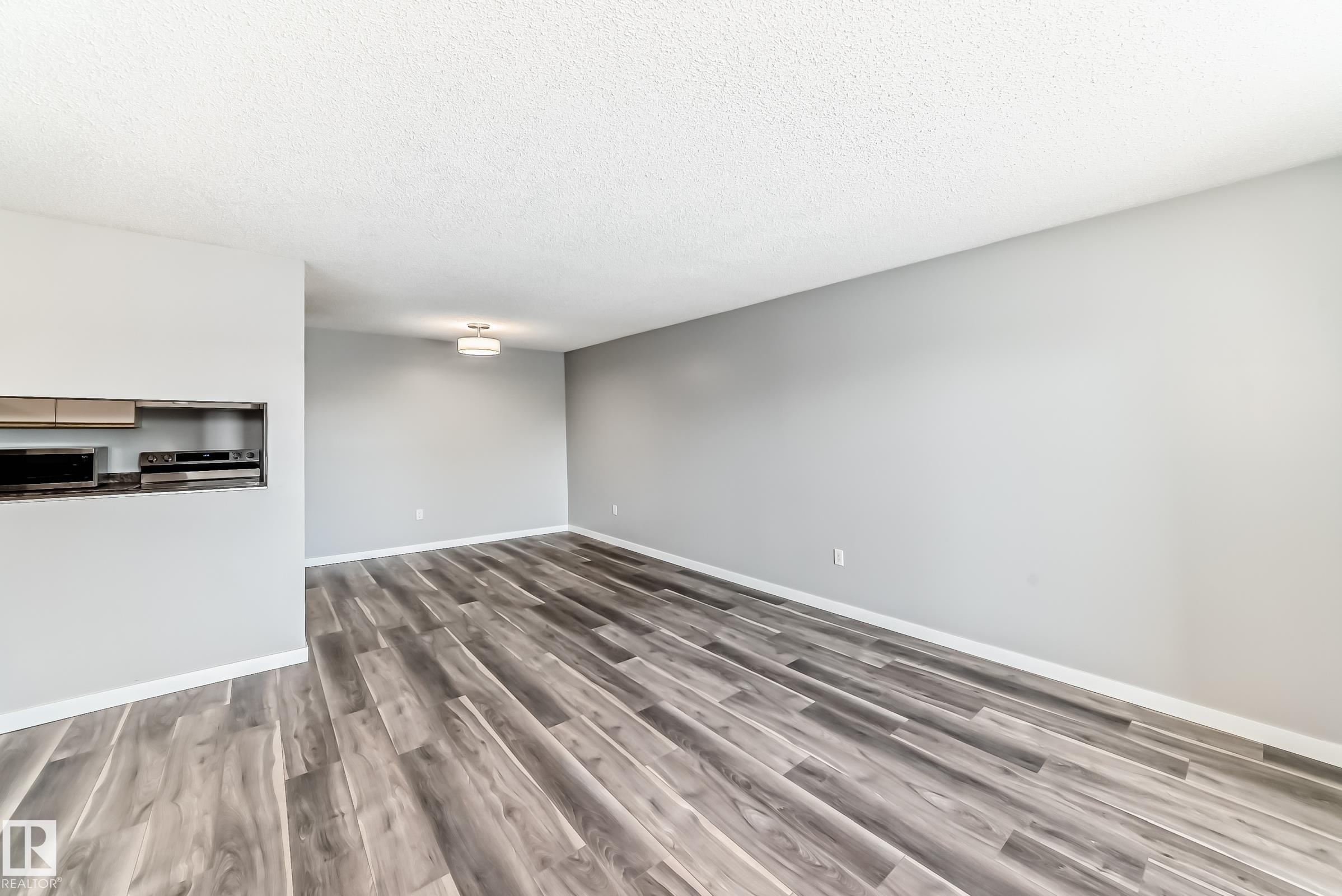 306 2508 50 Street, Edmonton, AB