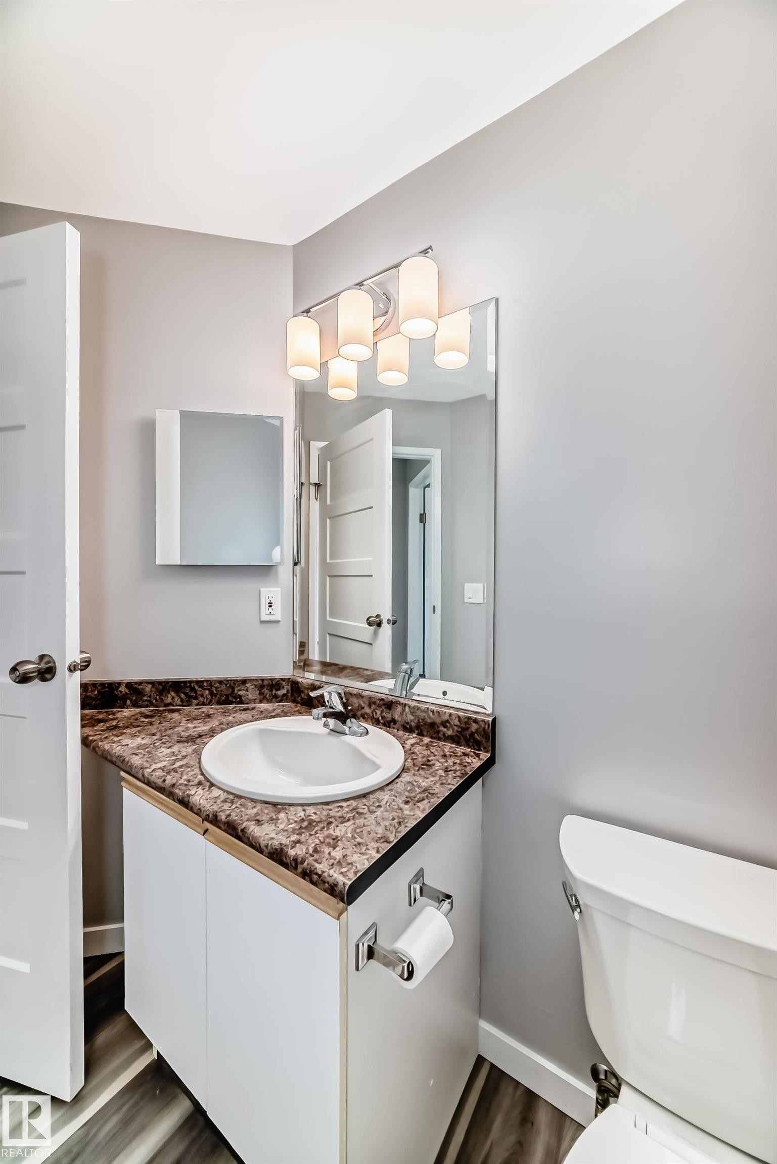 306 2508 50 Street, Edmonton, AB
