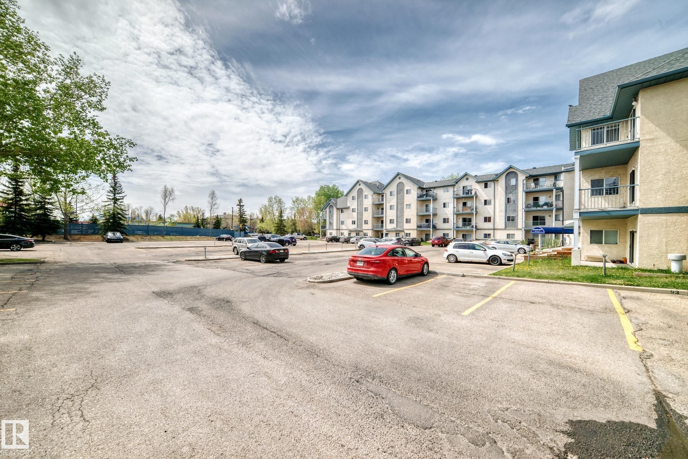 306 2508 50 Street, Edmonton, AB