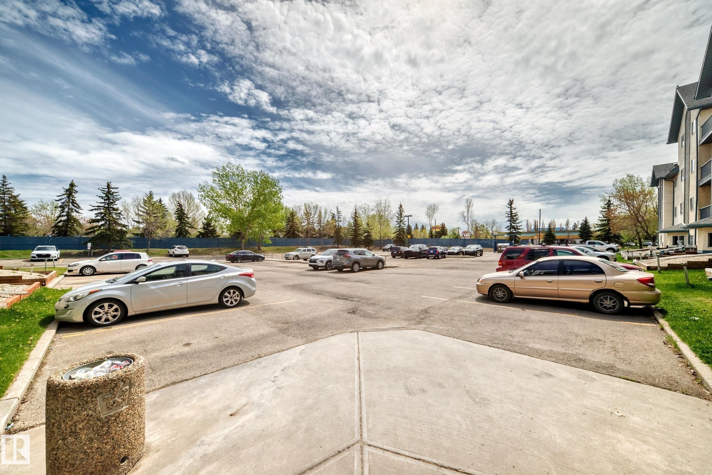 306 2508 50 Street, Edmonton, AB