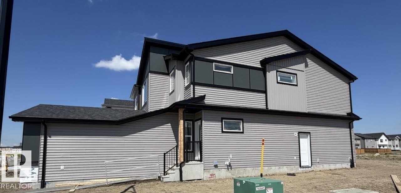 2482 Egret Loop Nw, Edmonton, AB - Outdoor With Exterior