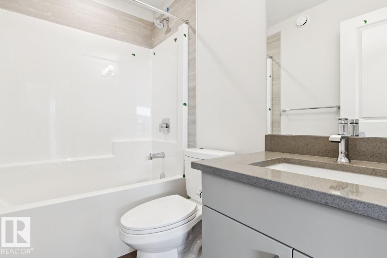 2482 Egret Loop Nw, Edmonton, AB - Indoor Photo Showing Bathroom