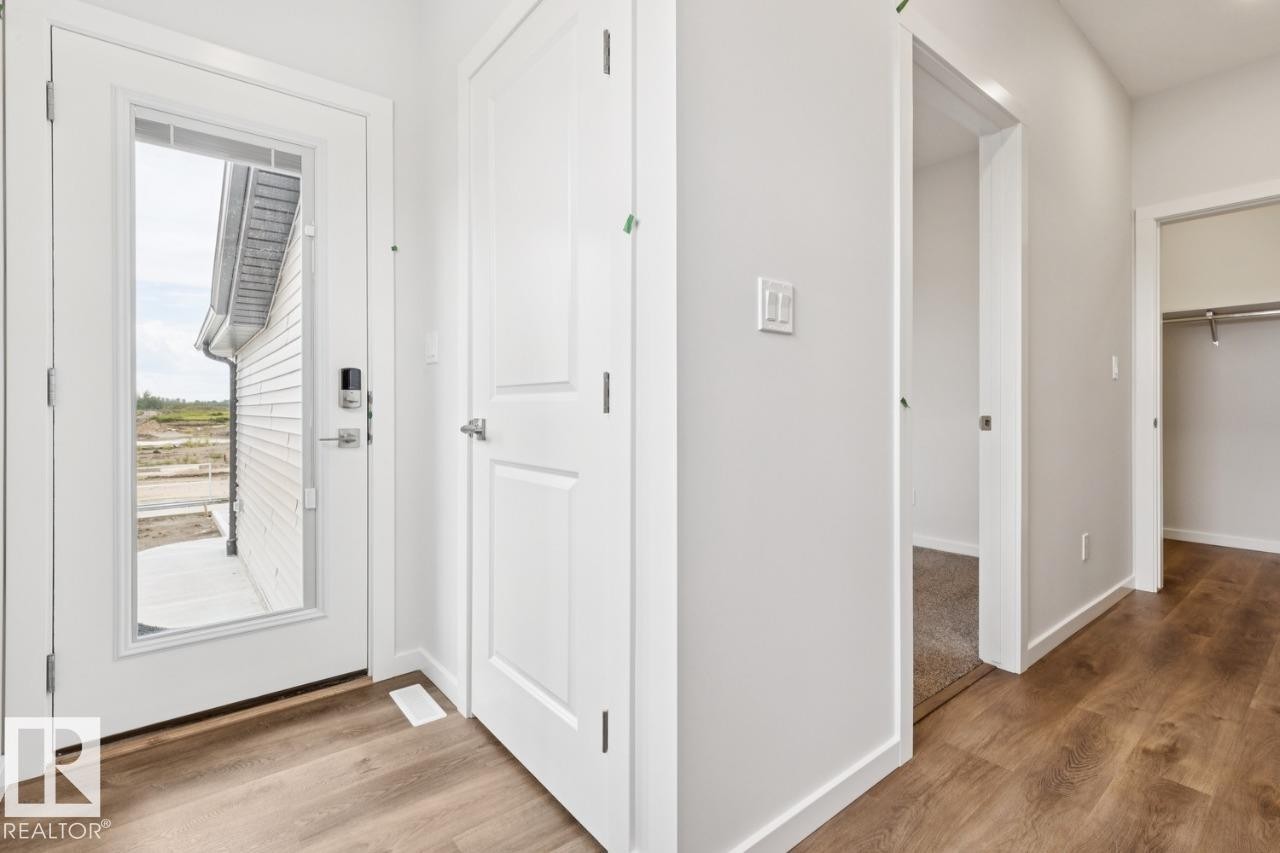 2482 Egret Loop Nw, Edmonton, AB - Indoor Photo Showing Other Room