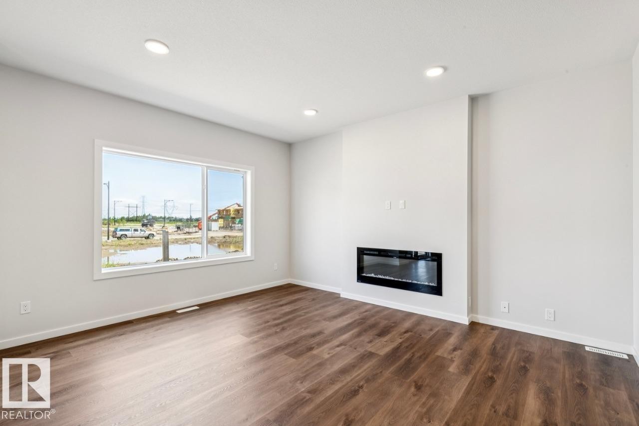 2476 Egret Loop Nw, Edmonton, AB