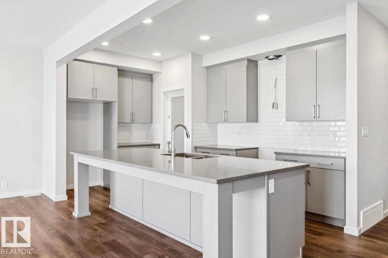 2476 Egret Loop Nw, Edmonton, AB