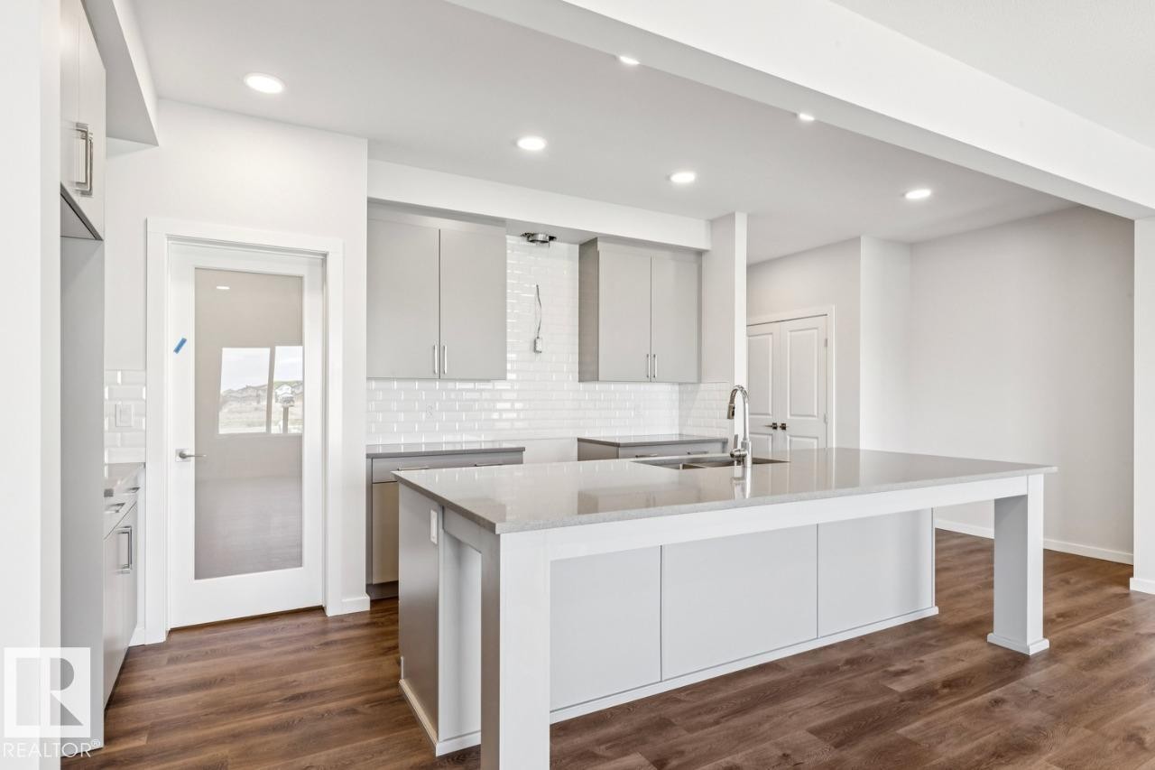 2476 Egret Loop Nw, Edmonton, AB
