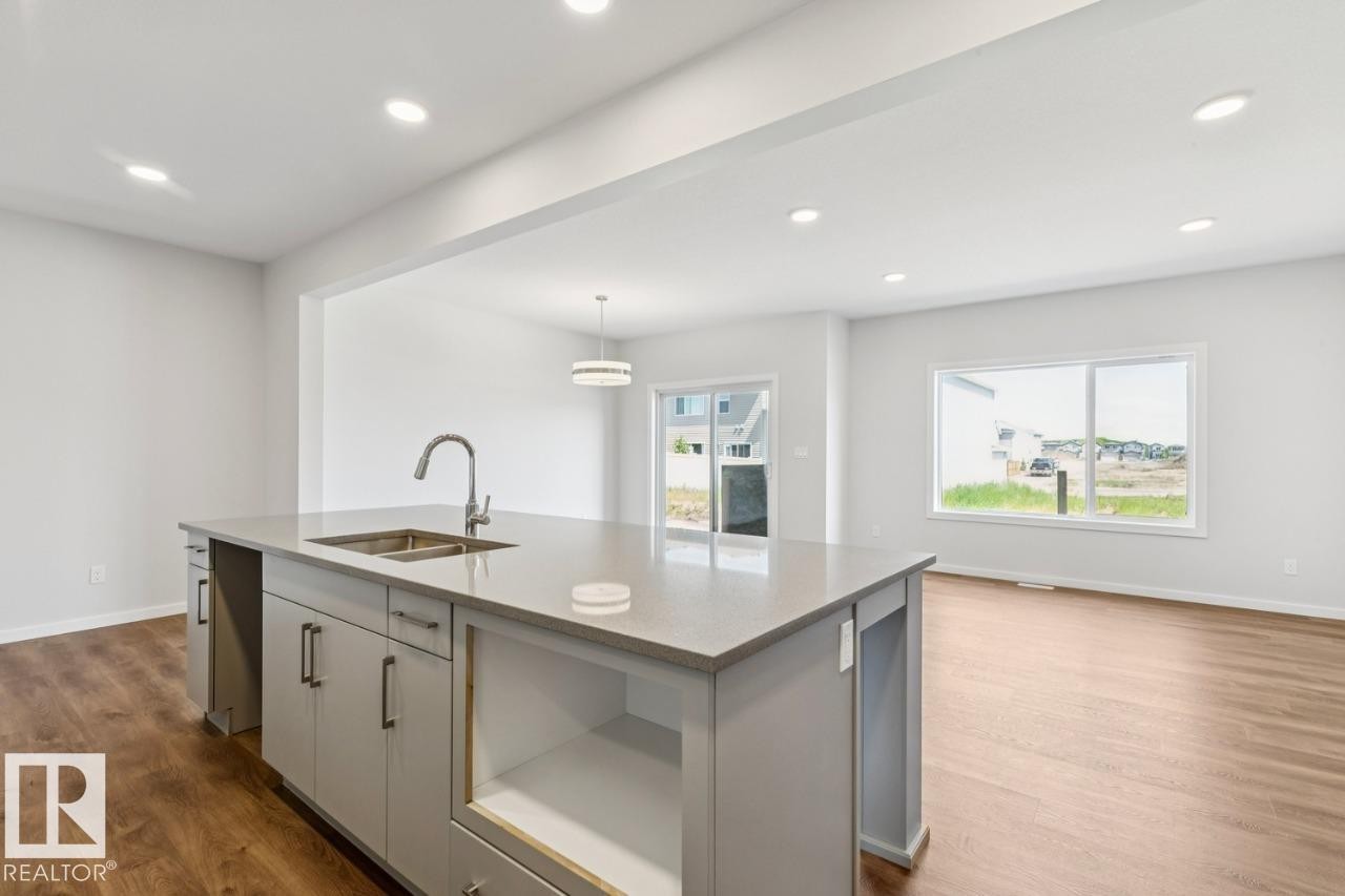 2476 Egret Loop Nw, Edmonton, AB