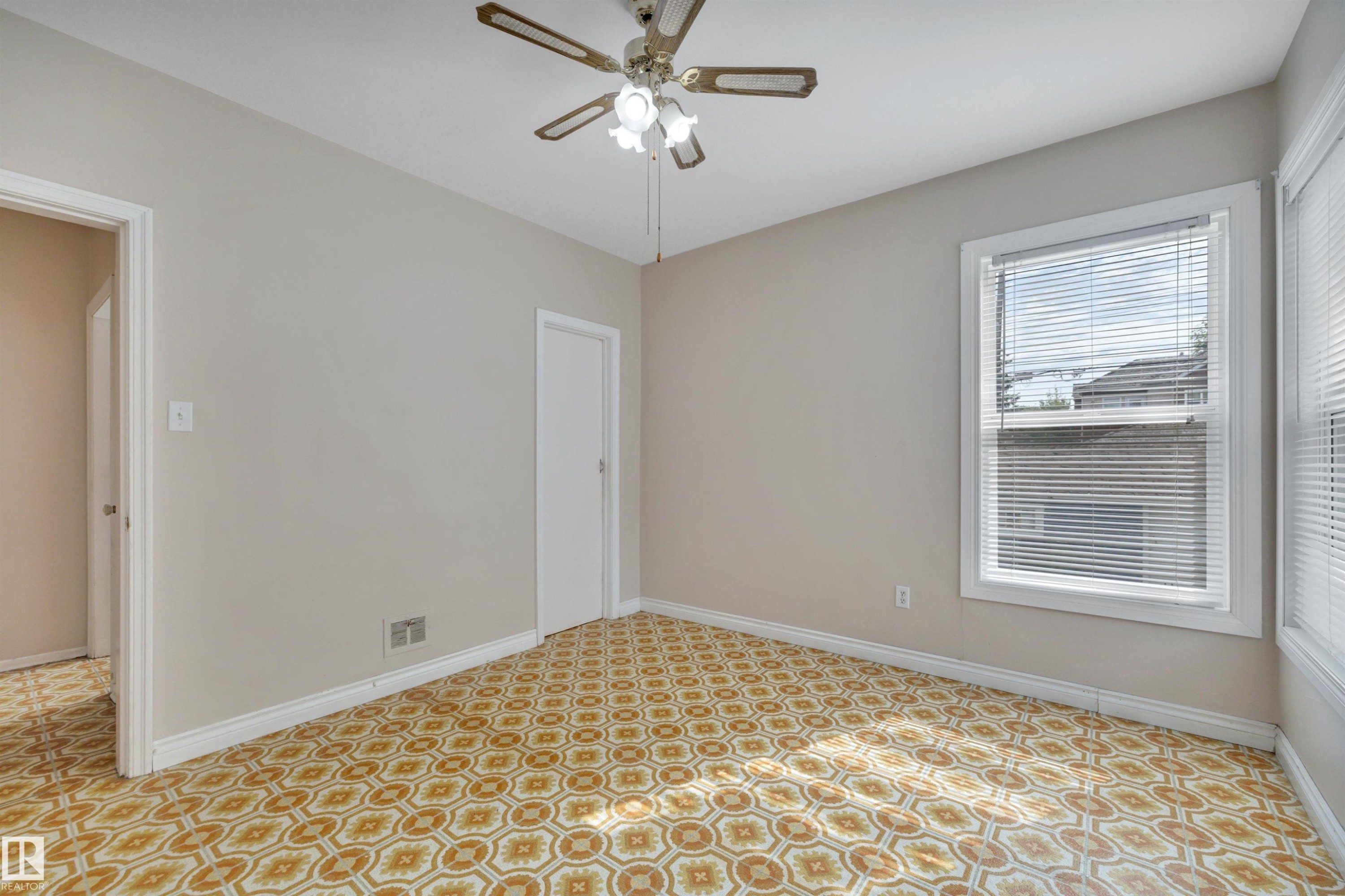 9307 92 Street, Edmonton, AB