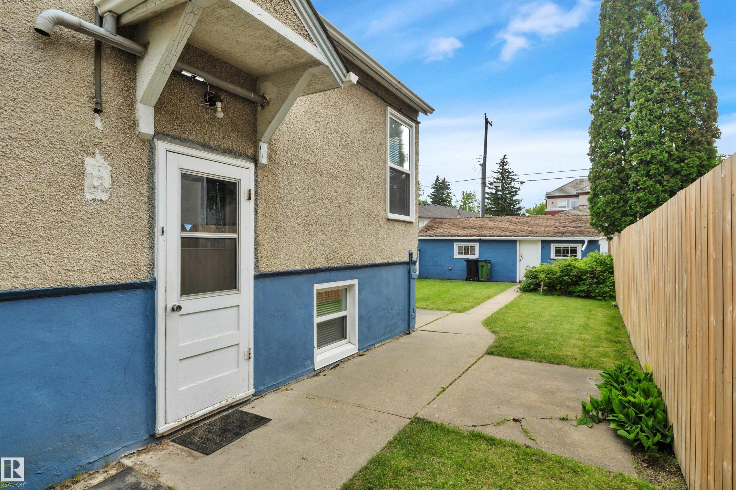 9307 92 Street, Edmonton, AB