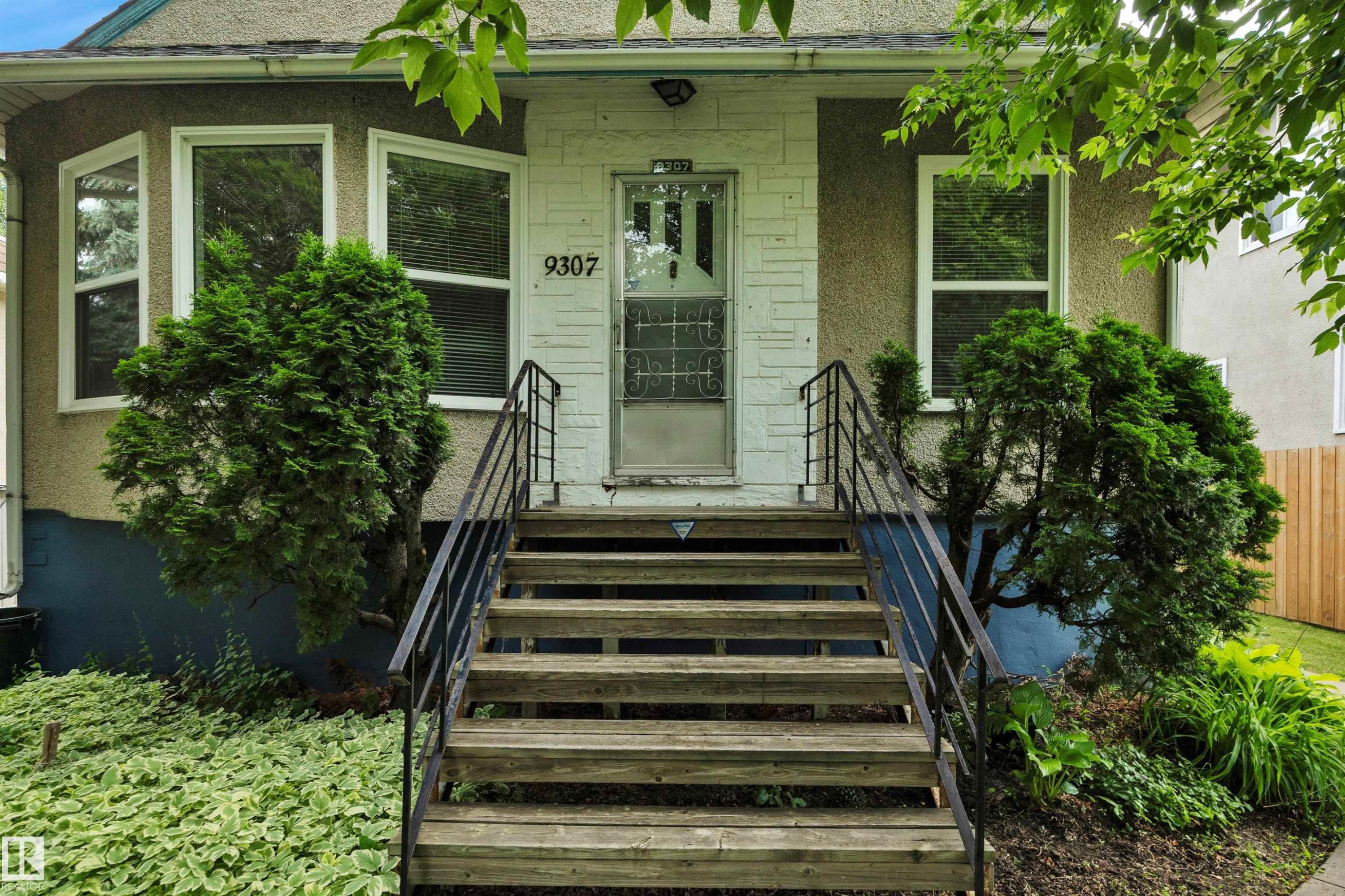 9307 92 Street, Edmonton, AB