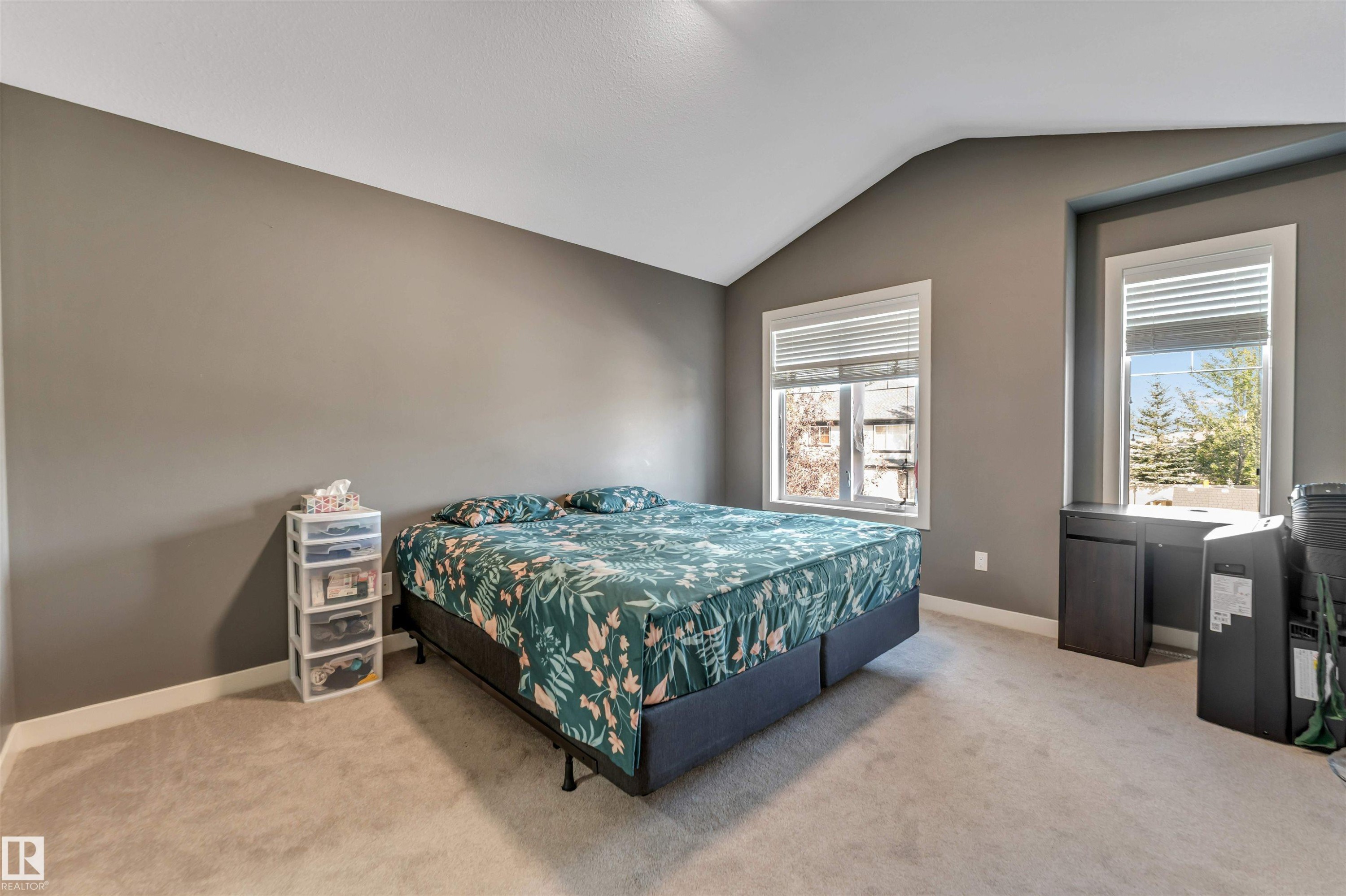 1920 69 St., Edmonton, AB