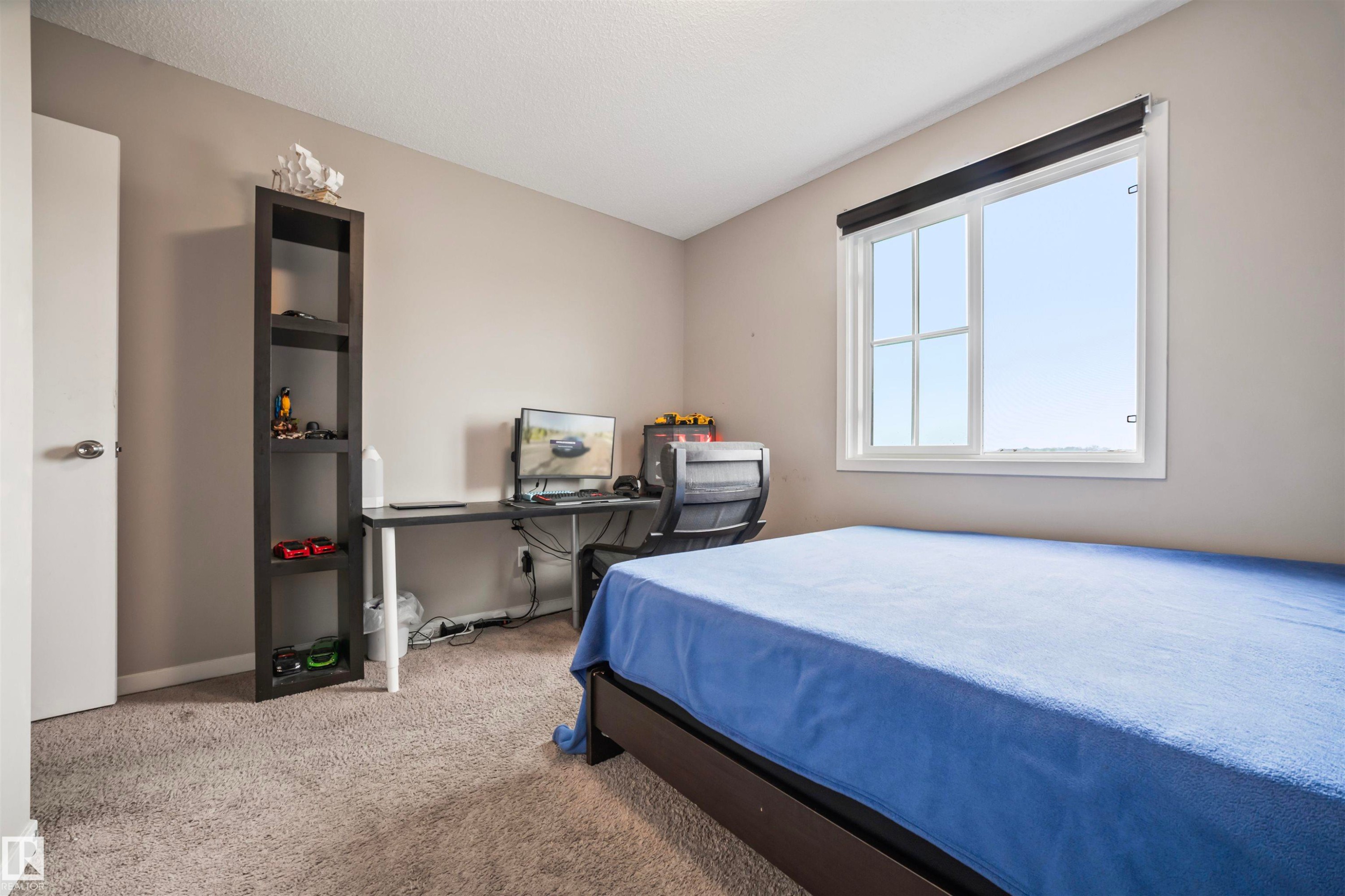 1971 51 Street Sw, Edmonton, AB - Indoor Photo Showing Bedroom