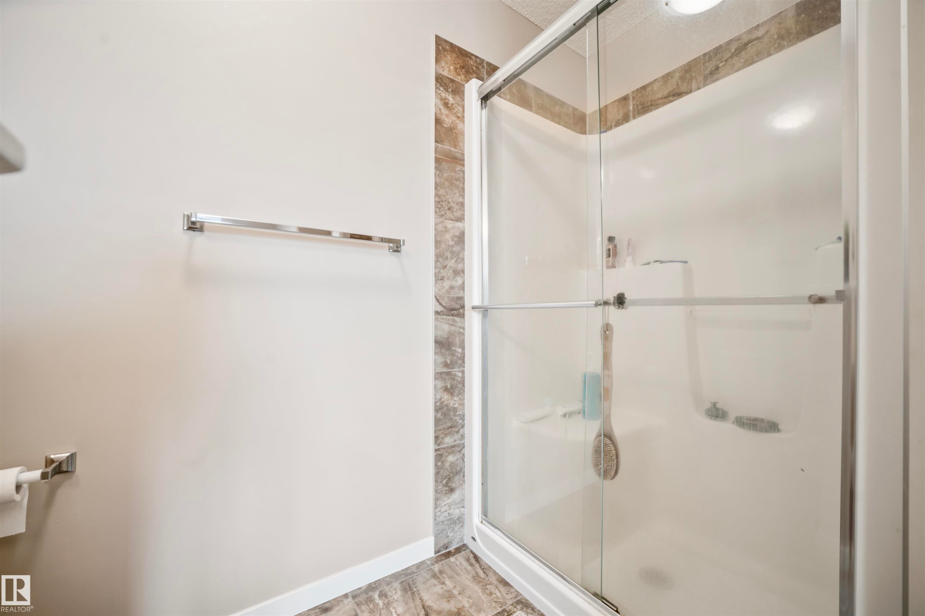 1971 51 Street Sw, Edmonton, AB - Indoor Photo Showing Bathroom