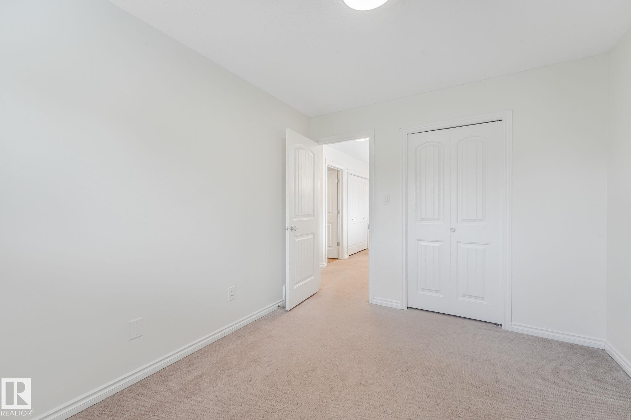 10216 150 Street Nw, Edmonton, AB - Indoor Photo Showing Other Room
